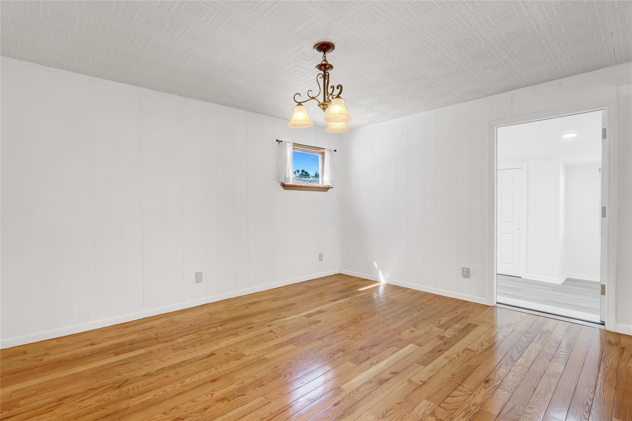 Single Family 142  Queens, NY 11357, MLS-855472-12