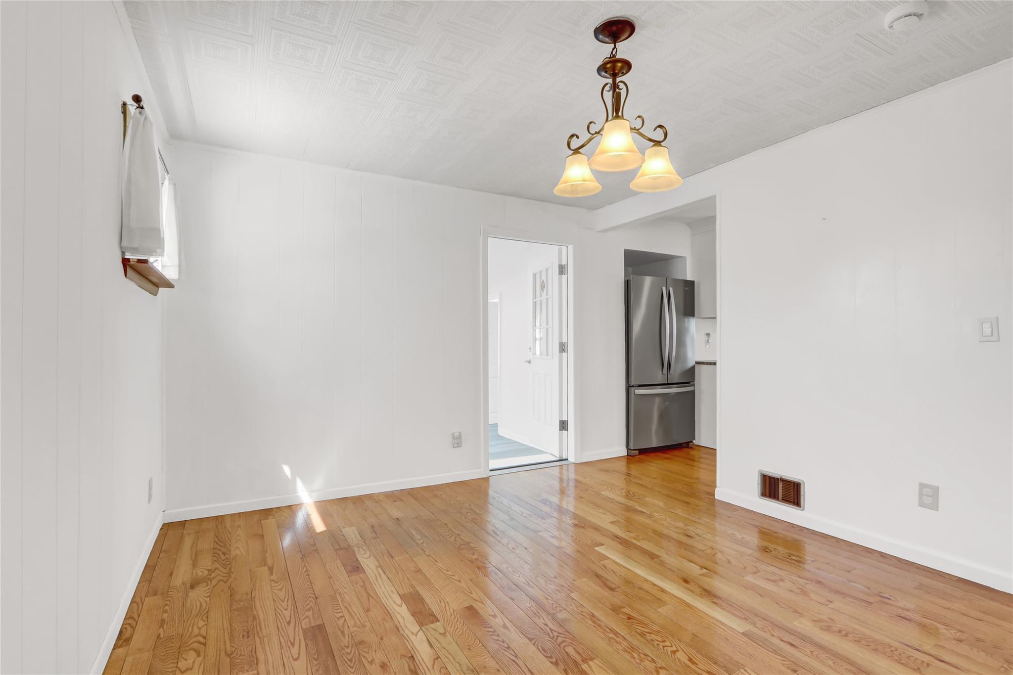 Single Family 142  Queens, NY 11357, MLS-855472-13