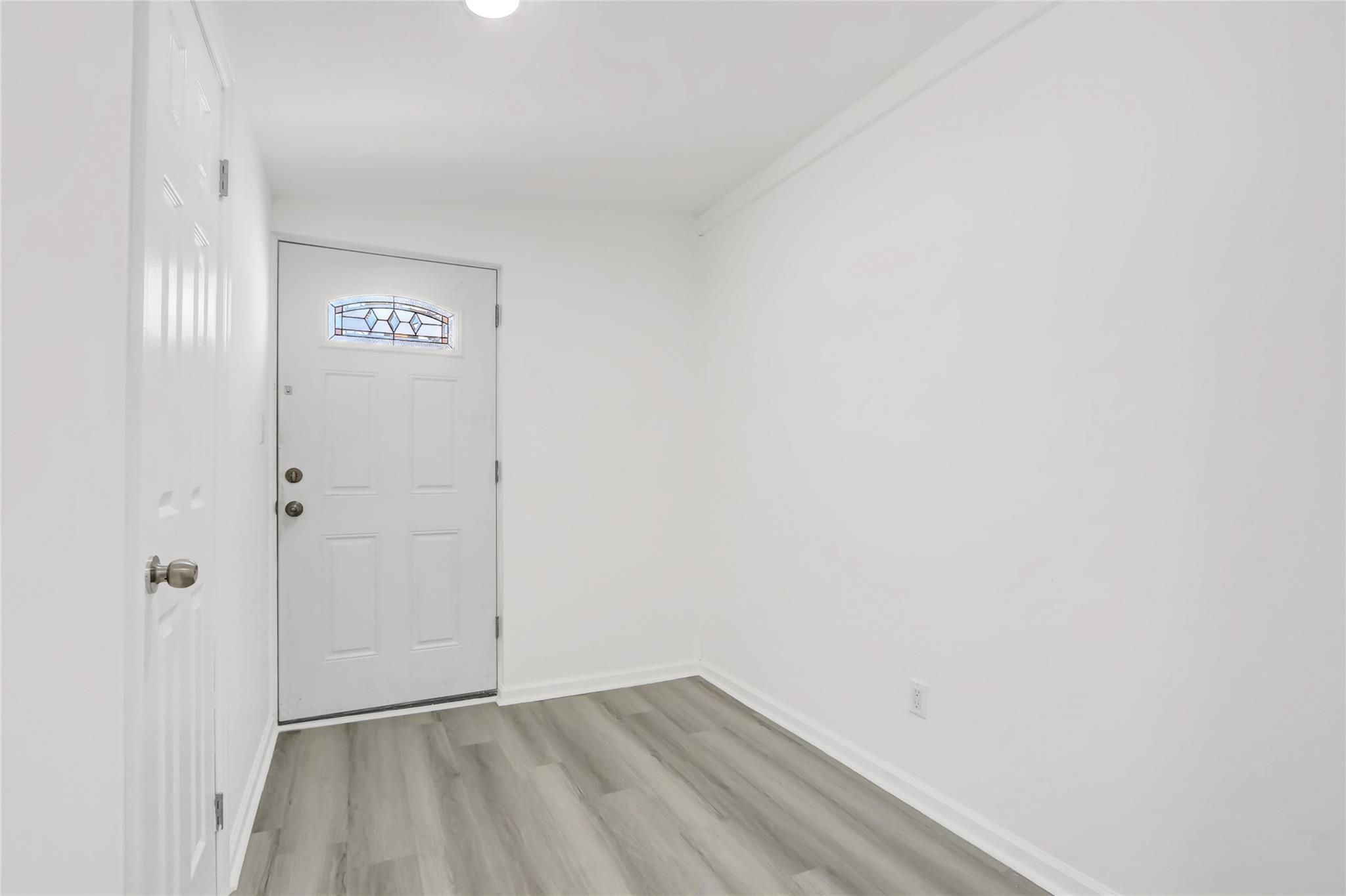 Single Family 142  Queens, NY 11357, MLS-855472-15