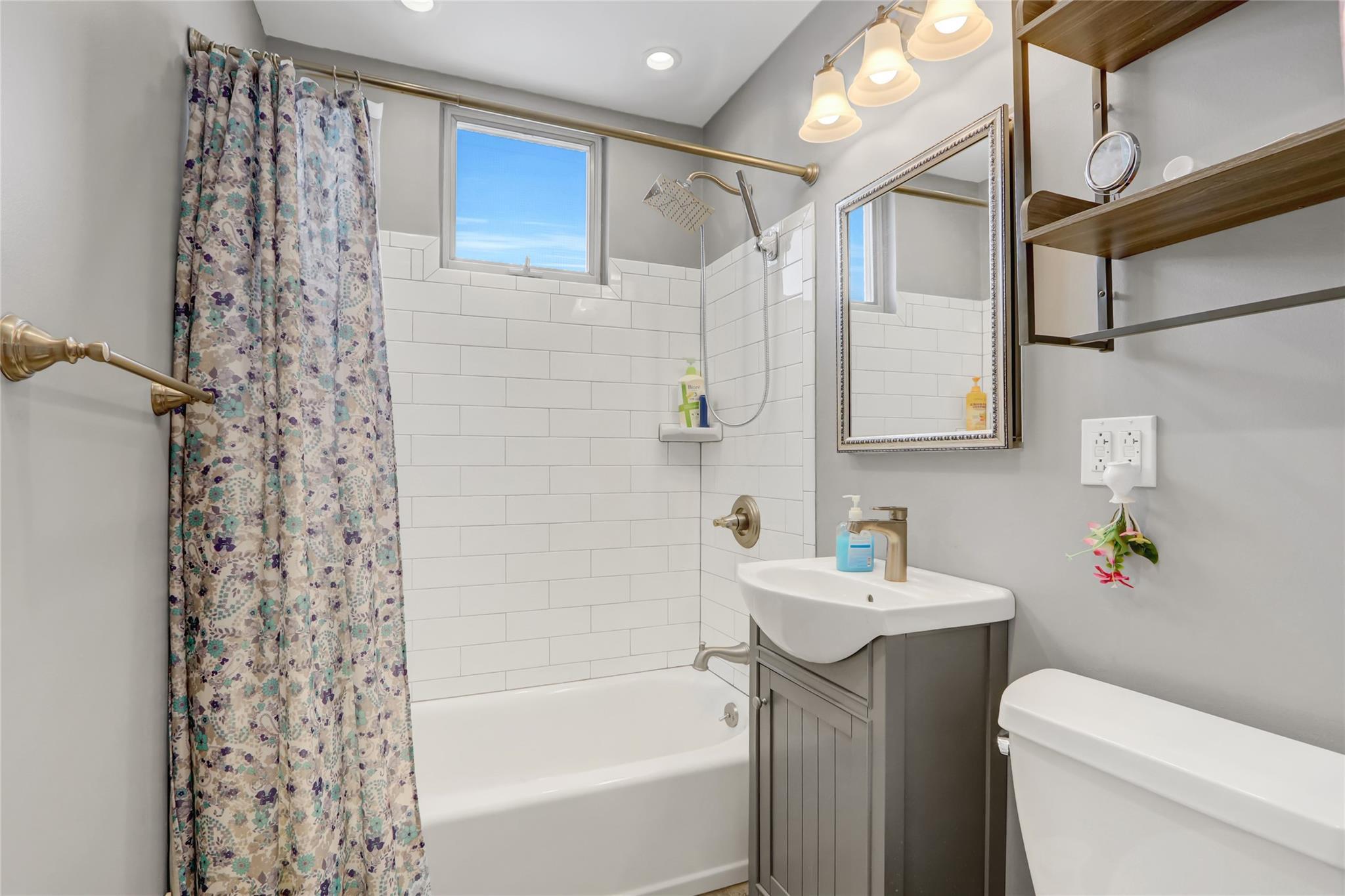 Single Family 142  Queens, NY 11357, MLS-855472-9