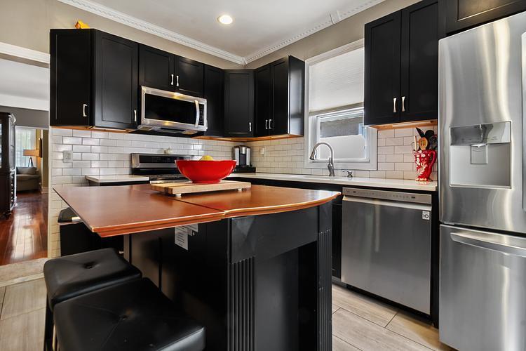 Single Family Parkway  Westchester County, NY 10708, MLS-855476-10