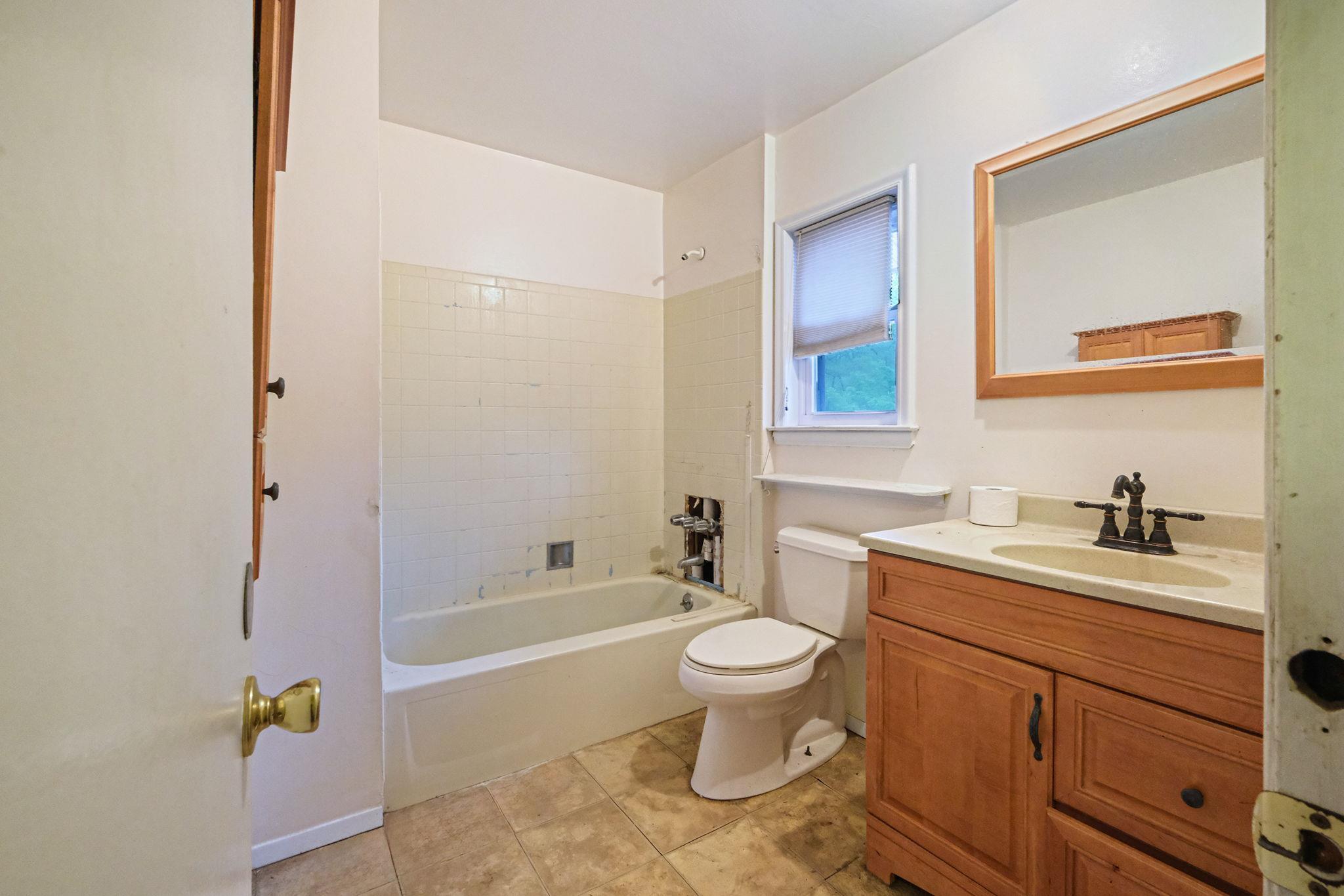 Single Family Adrienne  Suffolk County, NY 11788, MLS-855482-34