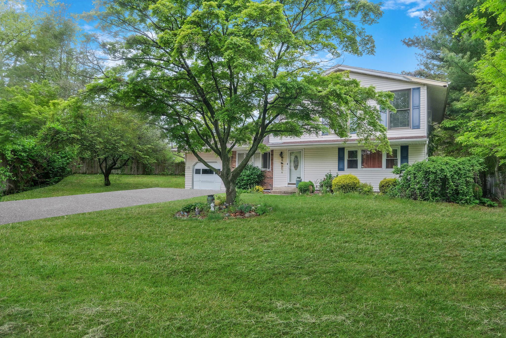 Single Family Adrienne  Suffolk County, NY 11788, MLS-855482-4