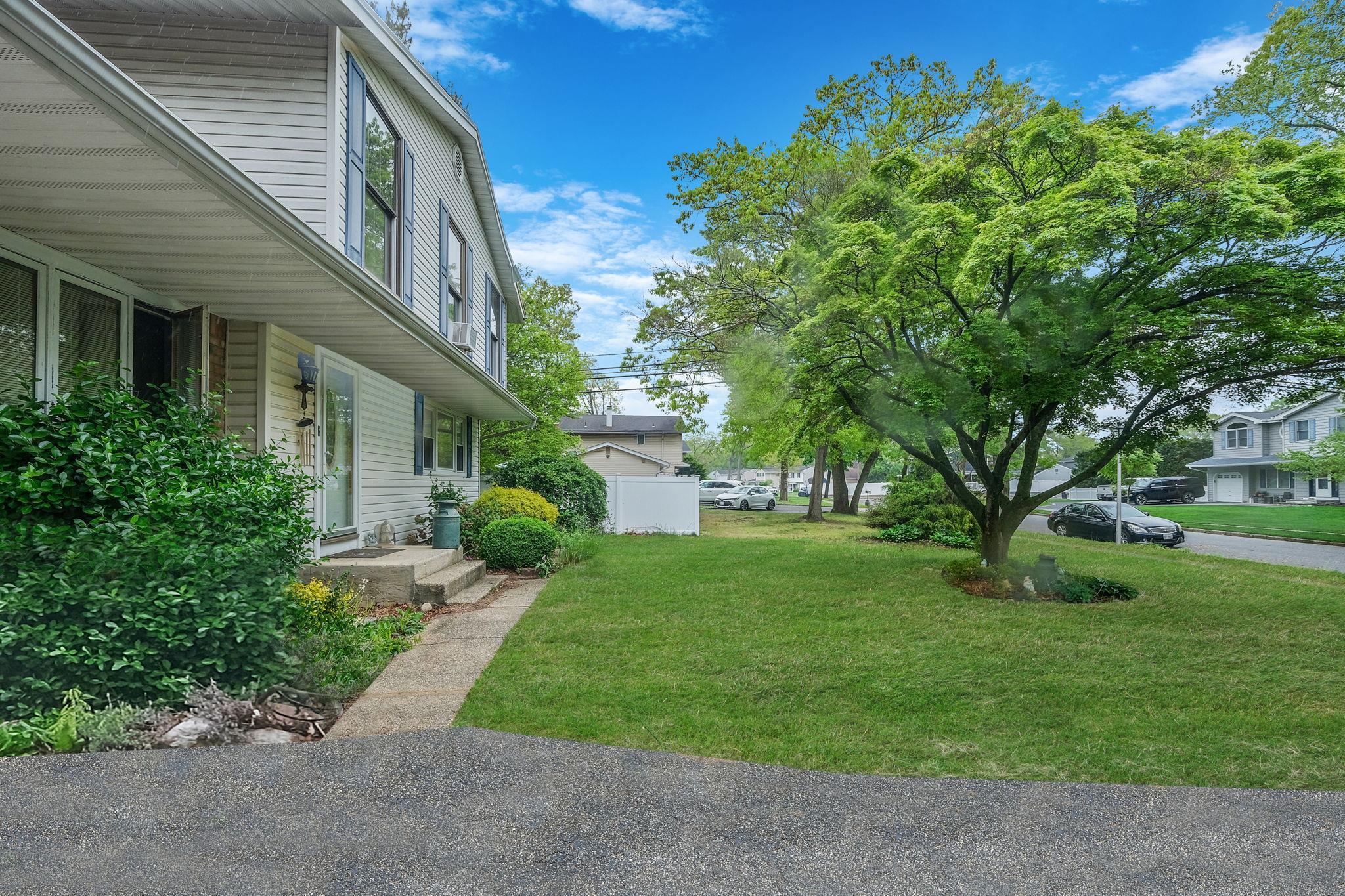 Single Family Adrienne  Suffolk County, NY 11788, MLS-855482-5