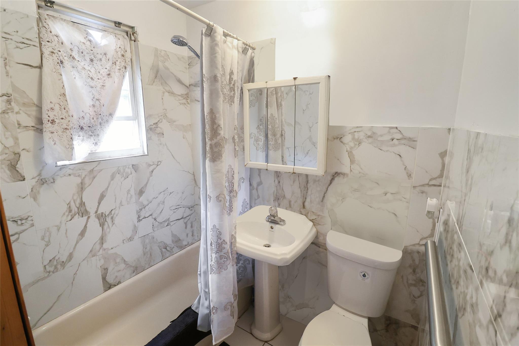 Single Family Laconia  Bronx, NY 10469, MLS-855501-16