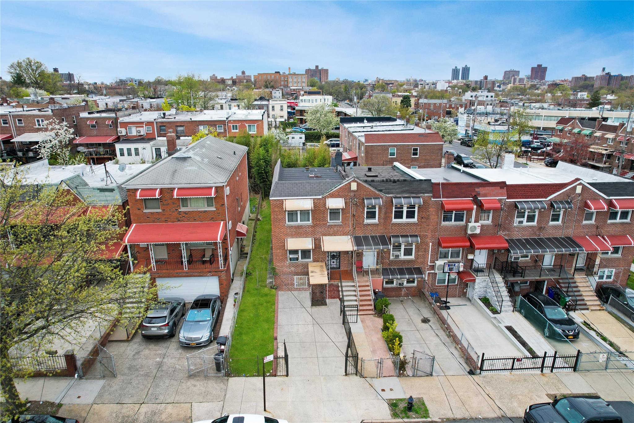 Single Family Laconia  Bronx, NY 10469, MLS-855501-2