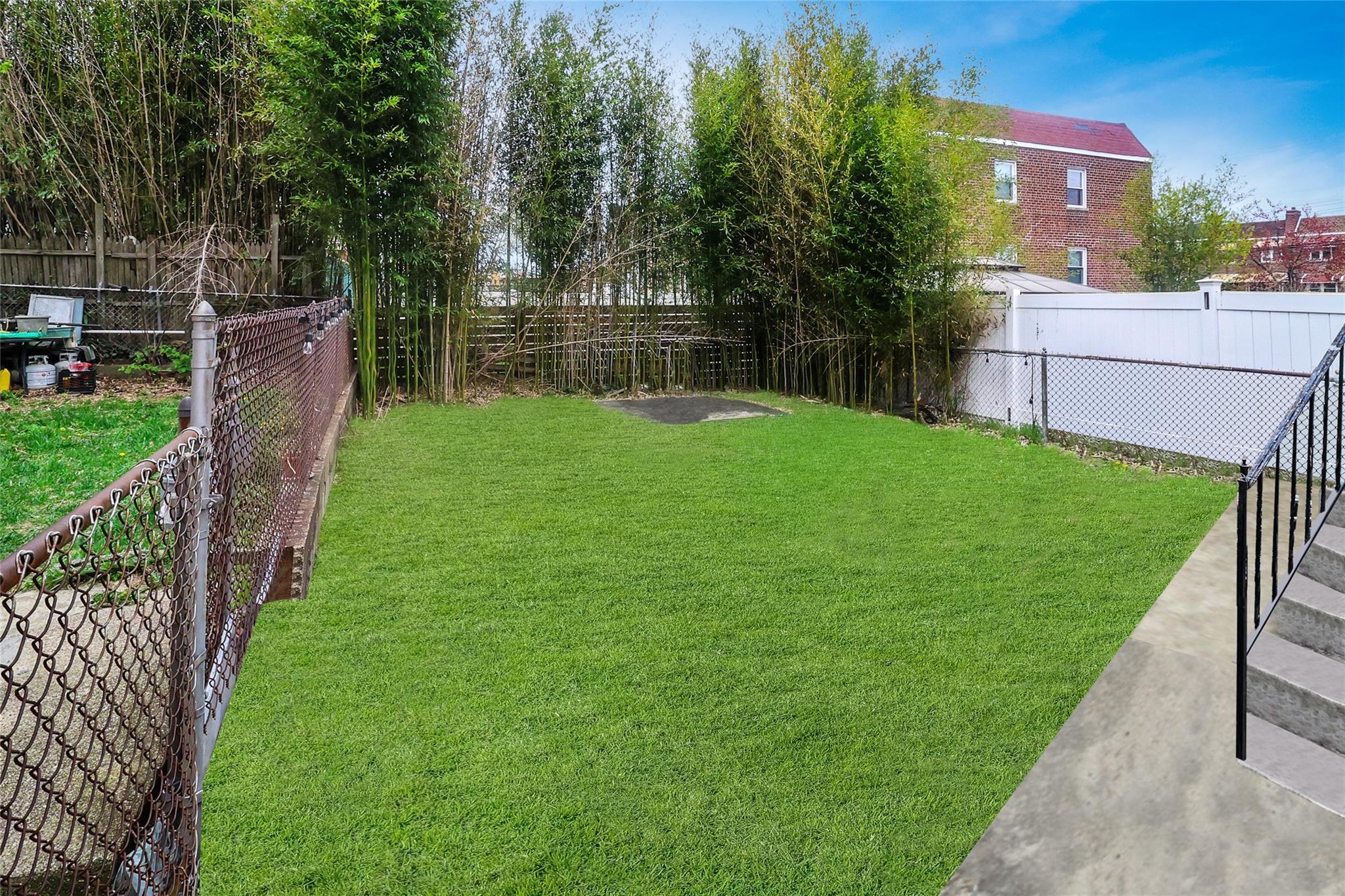 Single Family Laconia  Bronx, NY 10469, MLS-855501-39