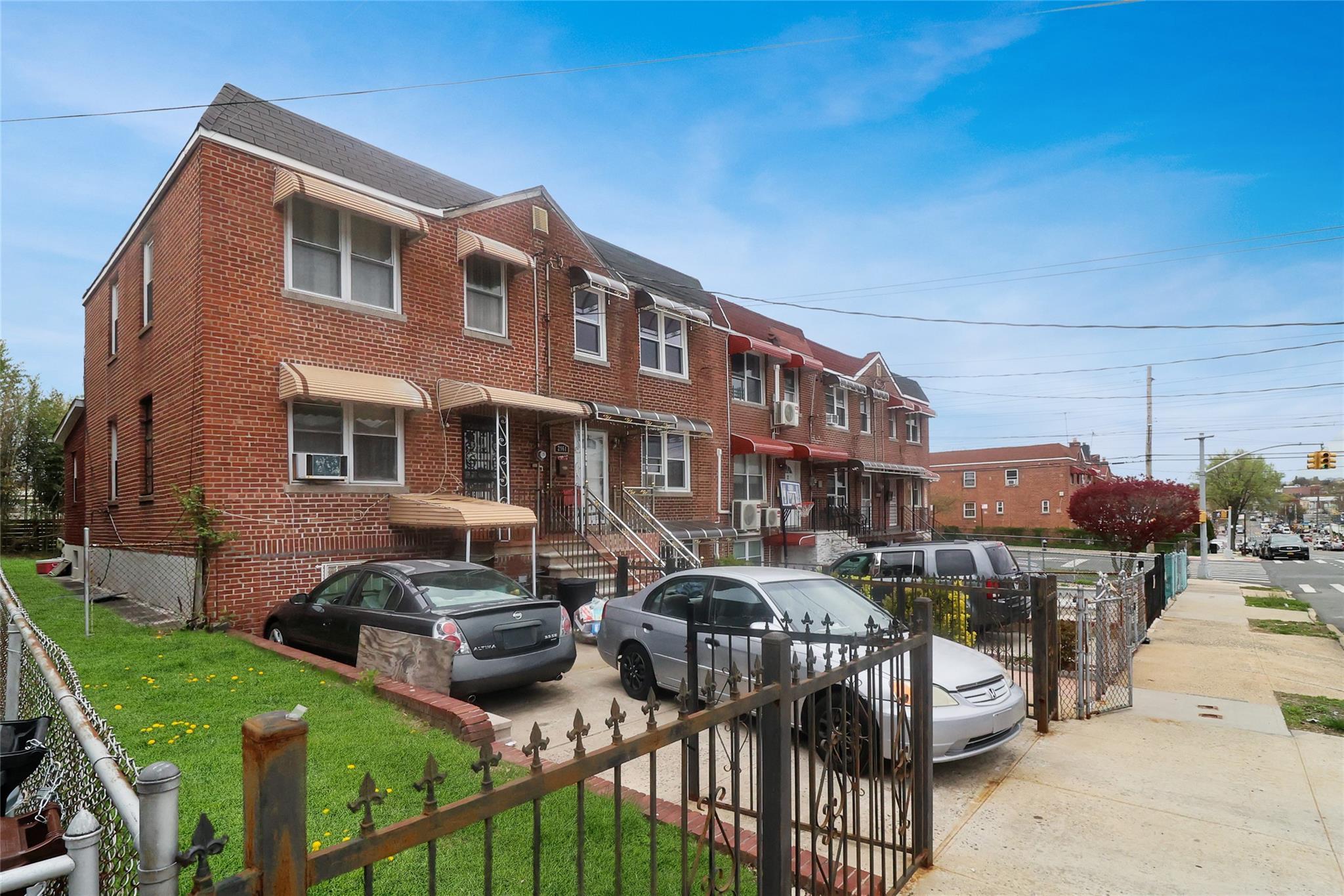 Single Family Laconia  Bronx, NY 10469, MLS-855501-44