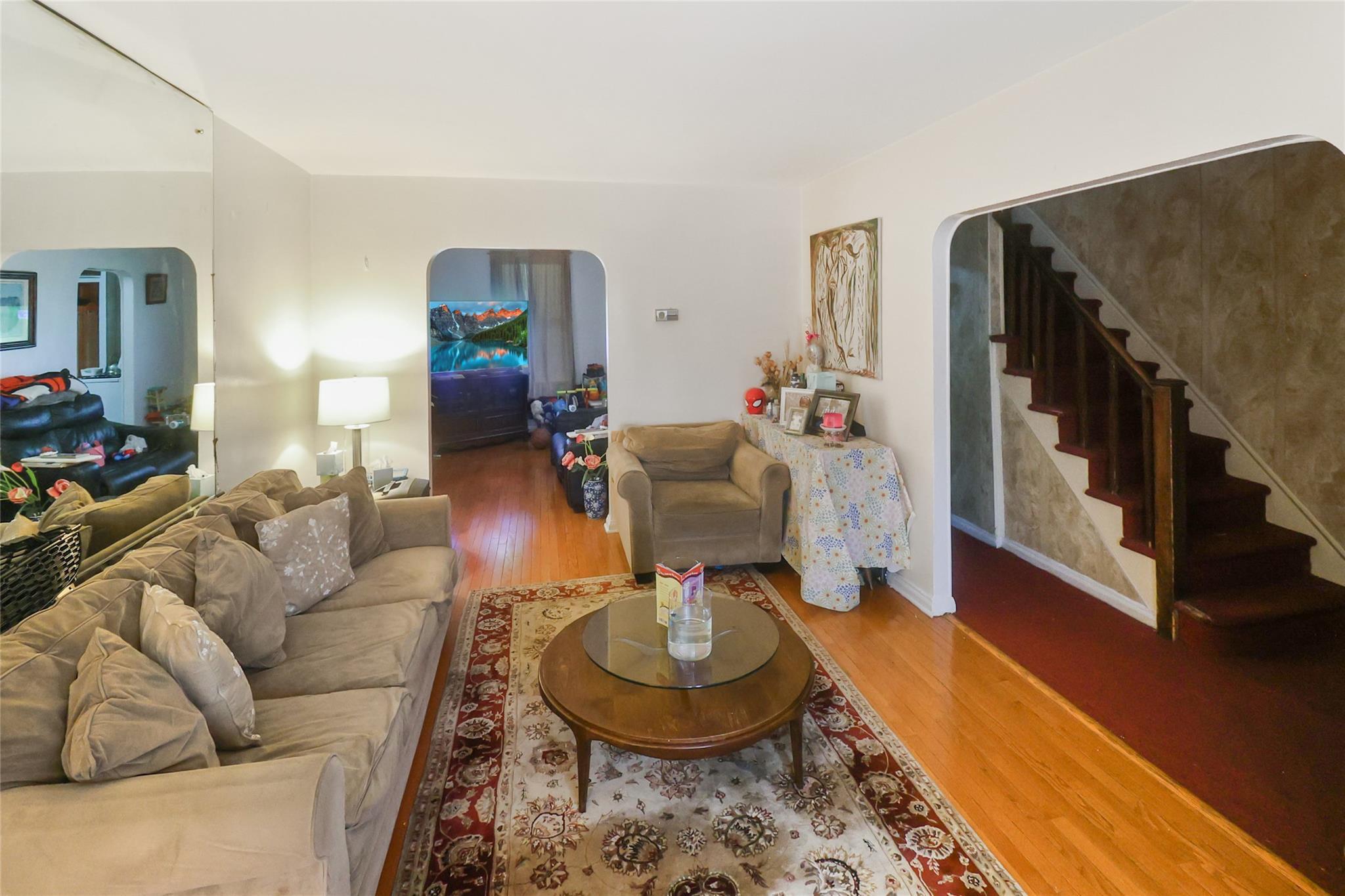 Single Family Laconia  Bronx, NY 10469, MLS-855501-5