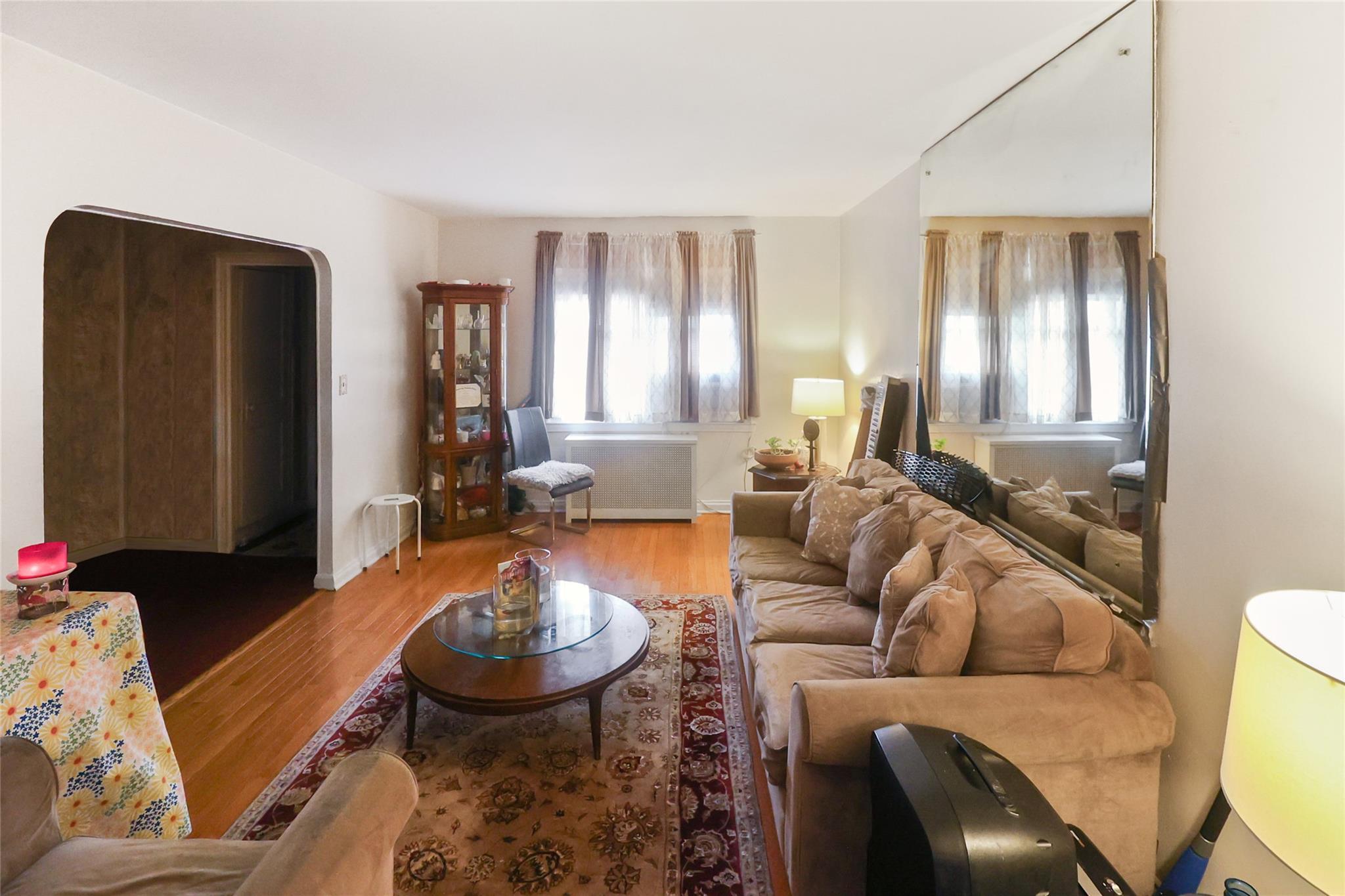 Single Family Laconia  Bronx, NY 10469, MLS-855501-7