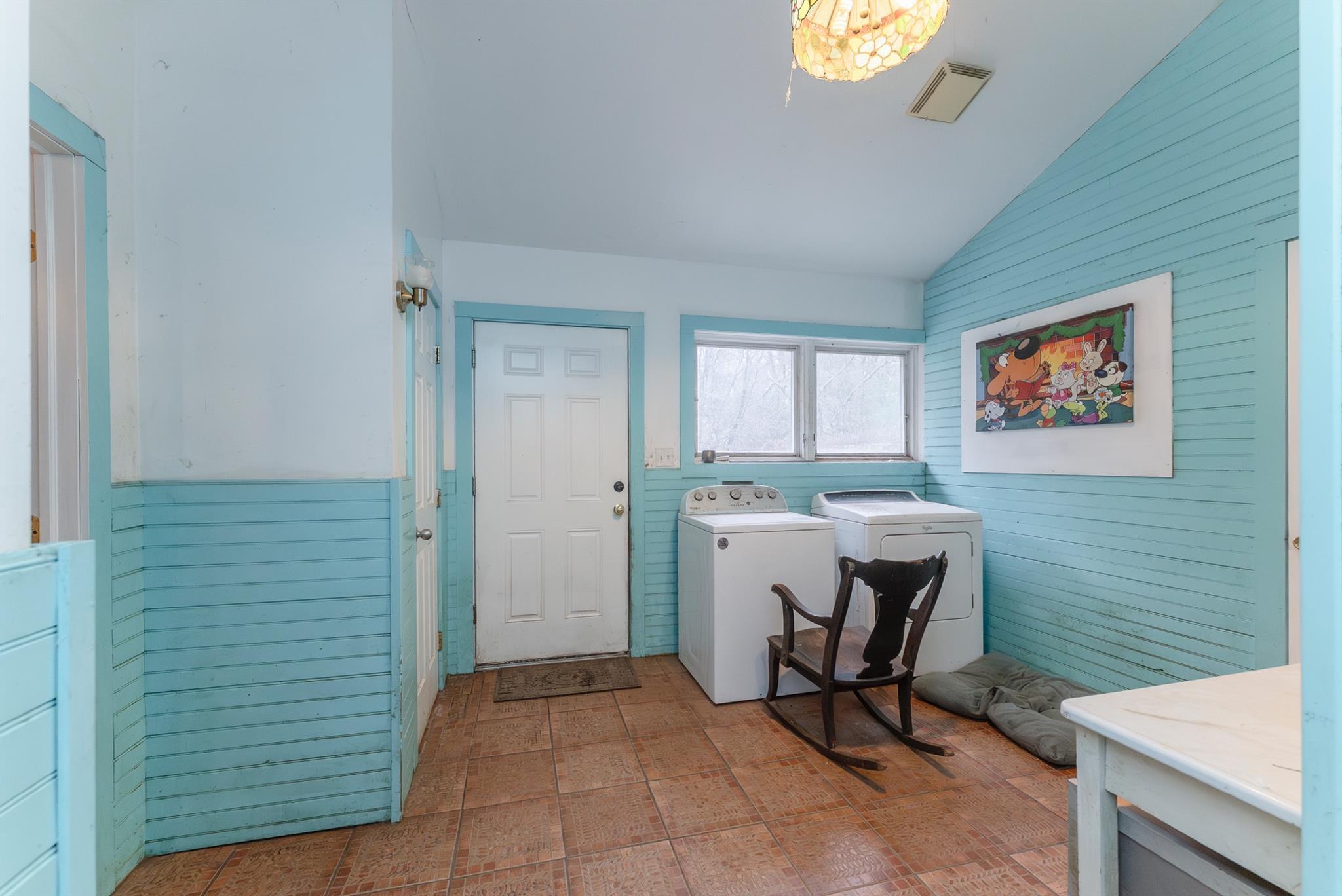 Single Family Circle  Ulster County, NY 12420, MLS-855504-19