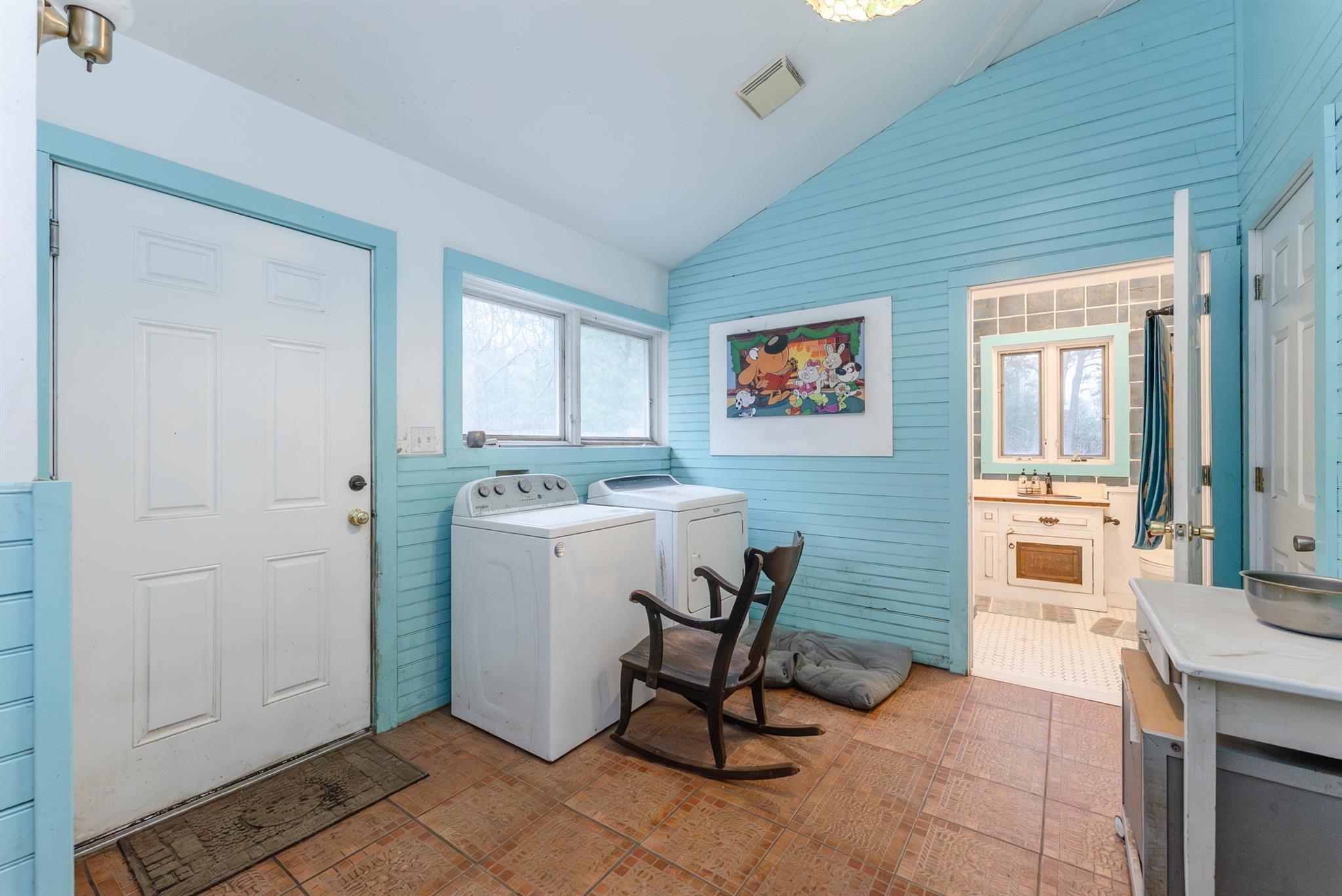 Single Family Circle  Ulster County, NY 12420, MLS-855504-20