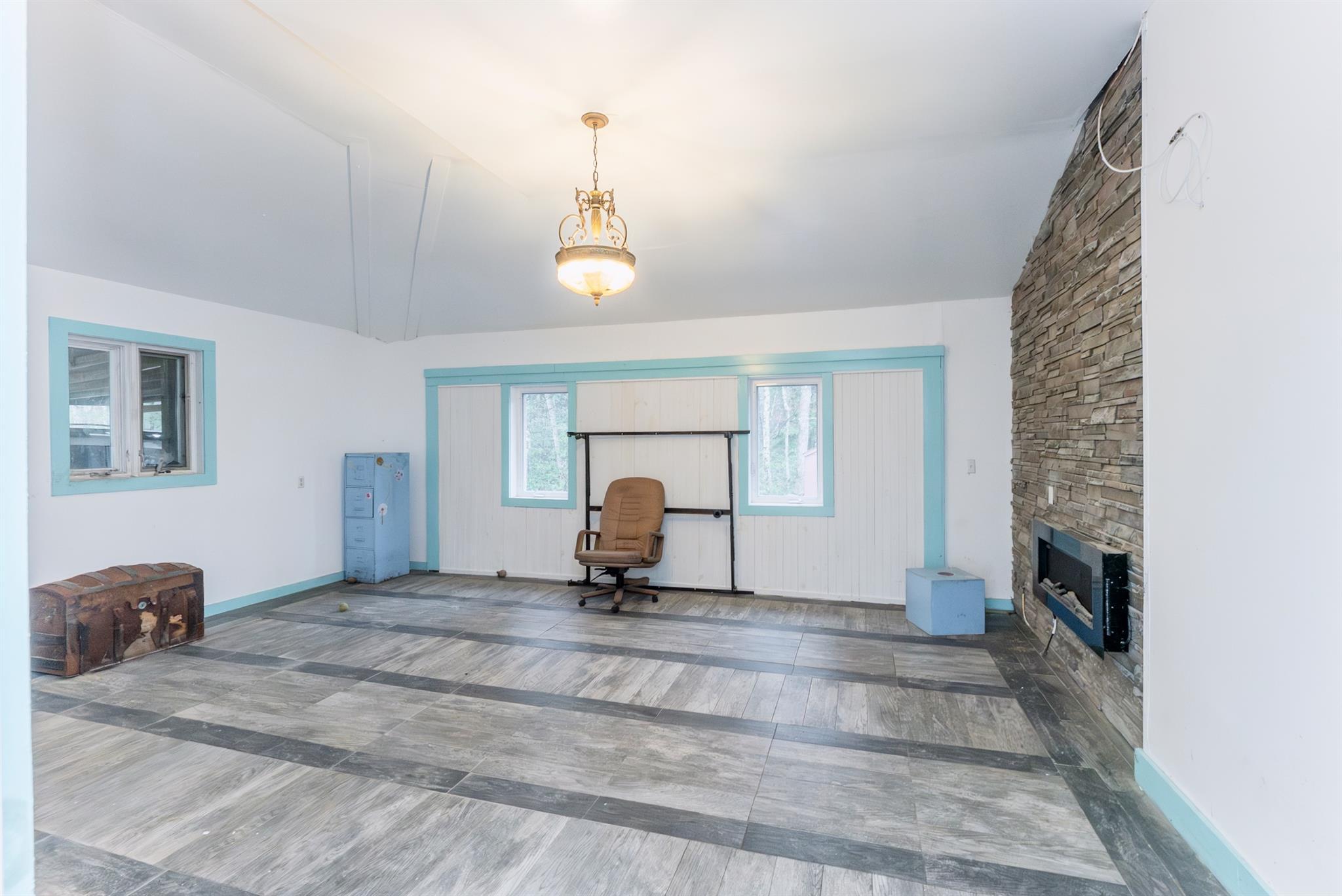 Single Family Circle  Ulster County, NY 12420, MLS-855504-24