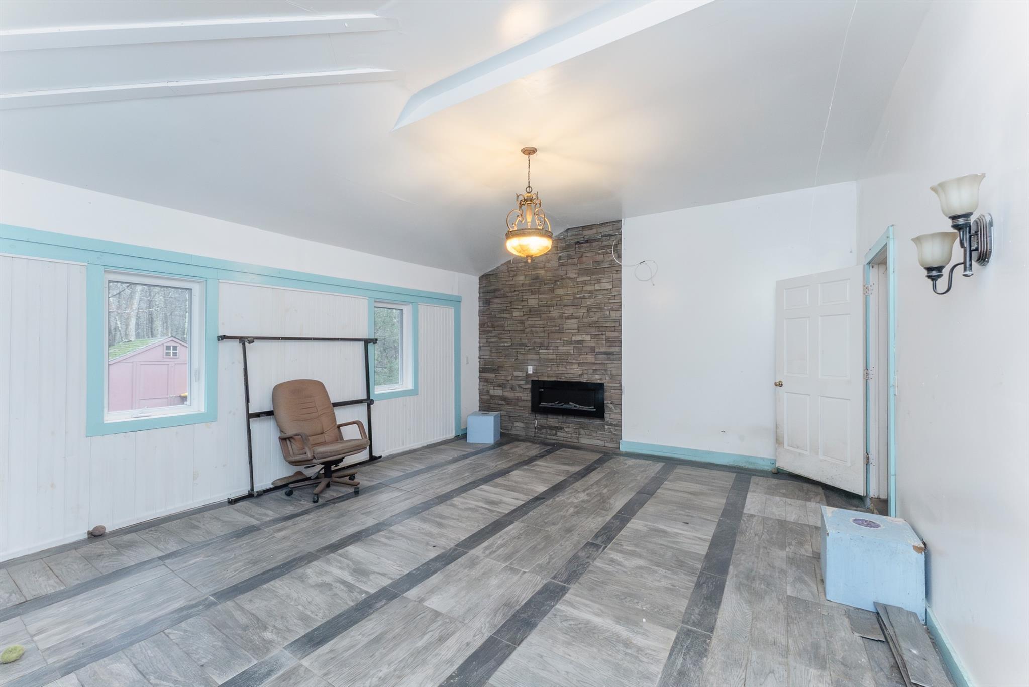 Single Family Circle  Ulster County, NY 12420, MLS-855504-25