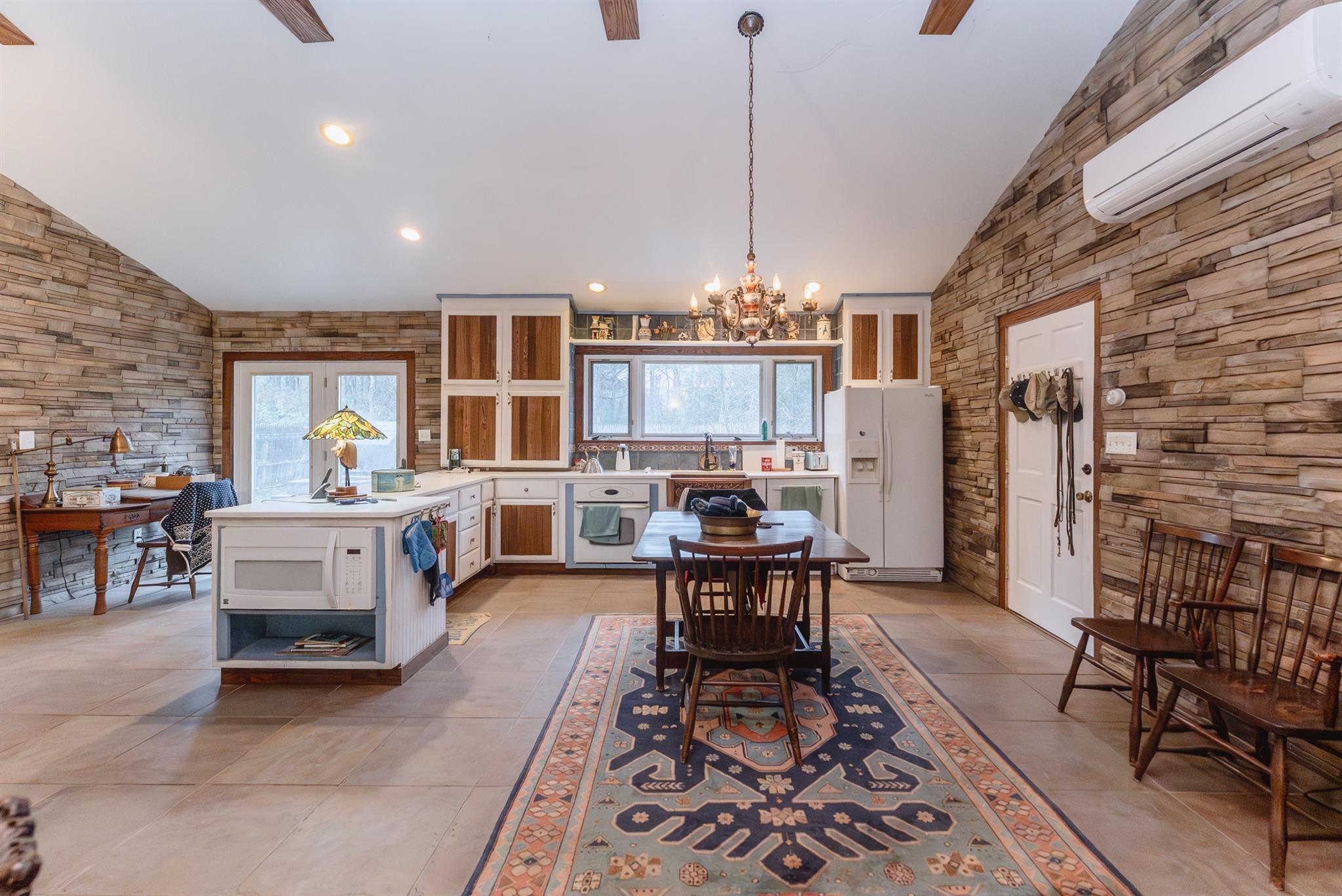 Single Family Circle  Ulster County, NY 12420, MLS-855504-7