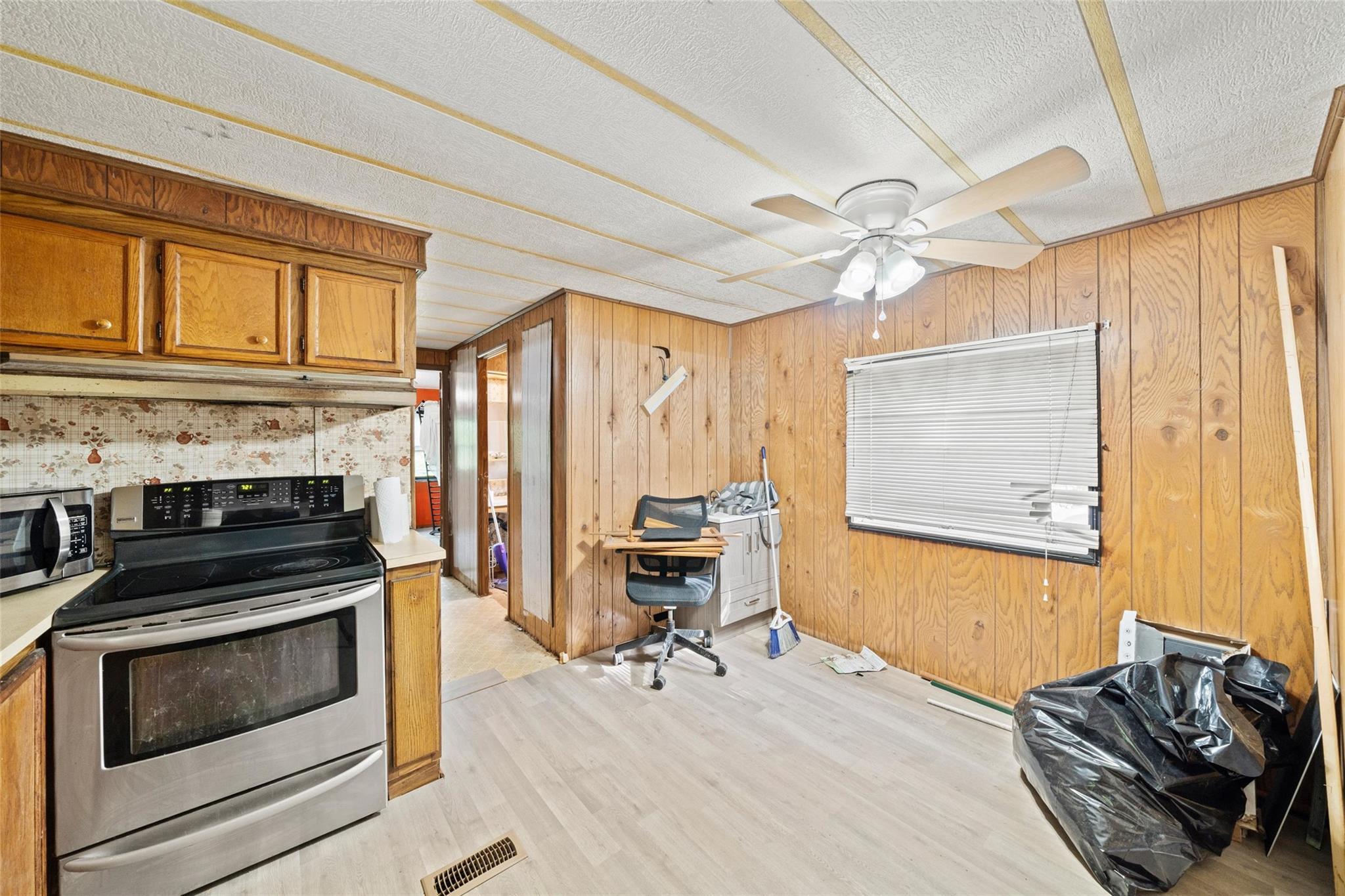 Single Family Redwood  Sullivan County, NY 12721, MLS-855523-11
