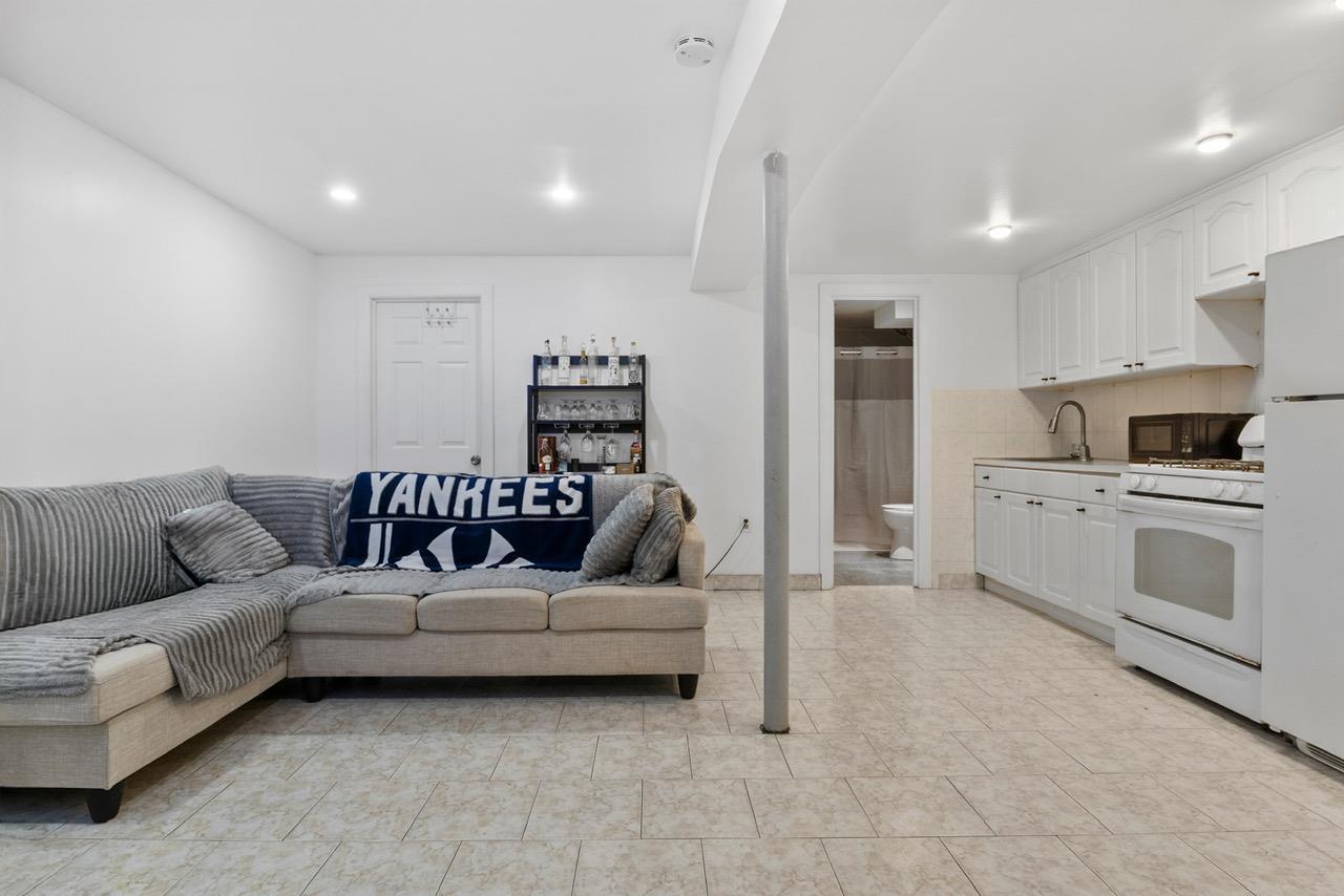 Single Family Cornelia Street  Brooklyn, NY 11237, MLS-855528-15