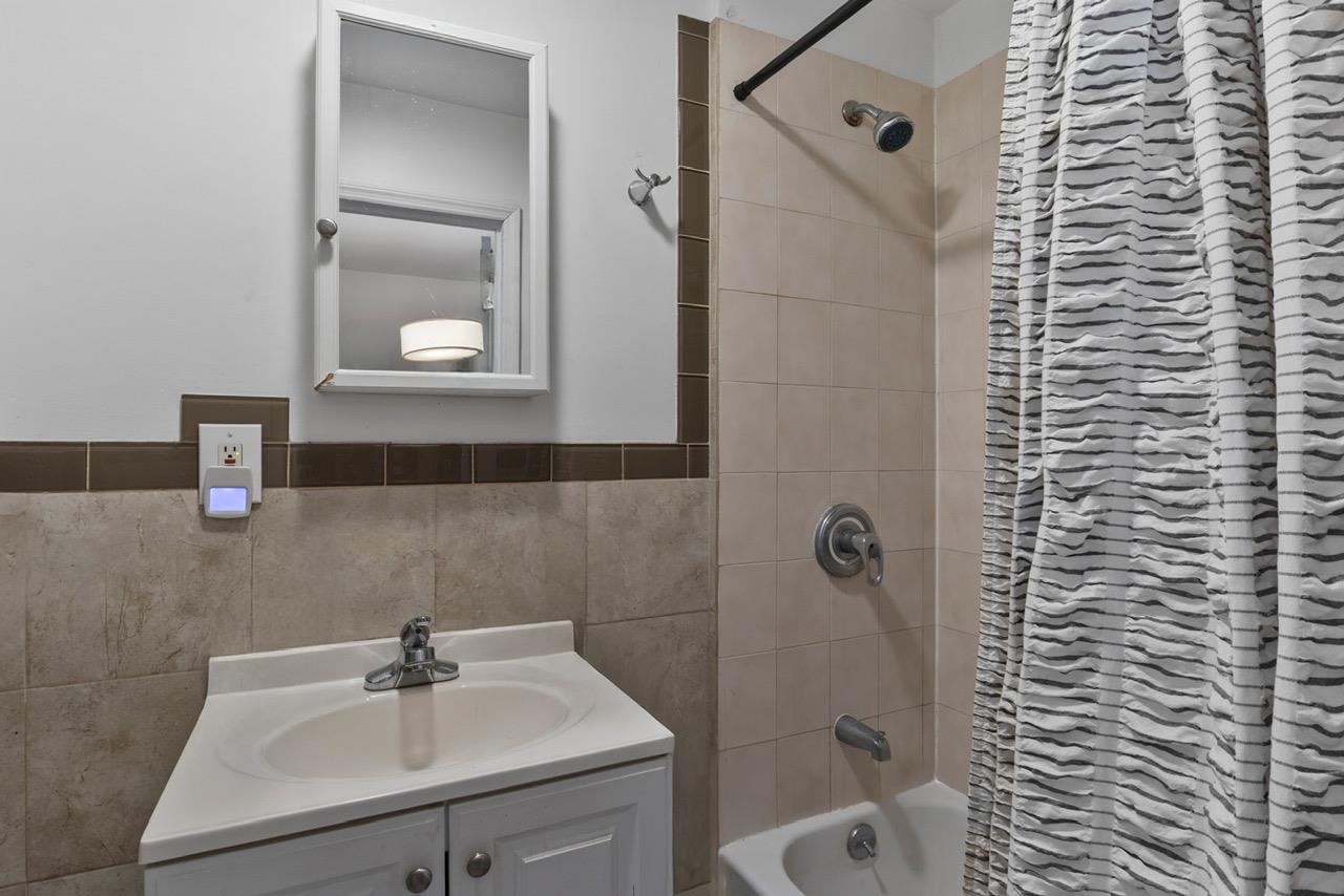 Single Family Cornelia Street  Brooklyn, NY 11237, MLS-855528-9