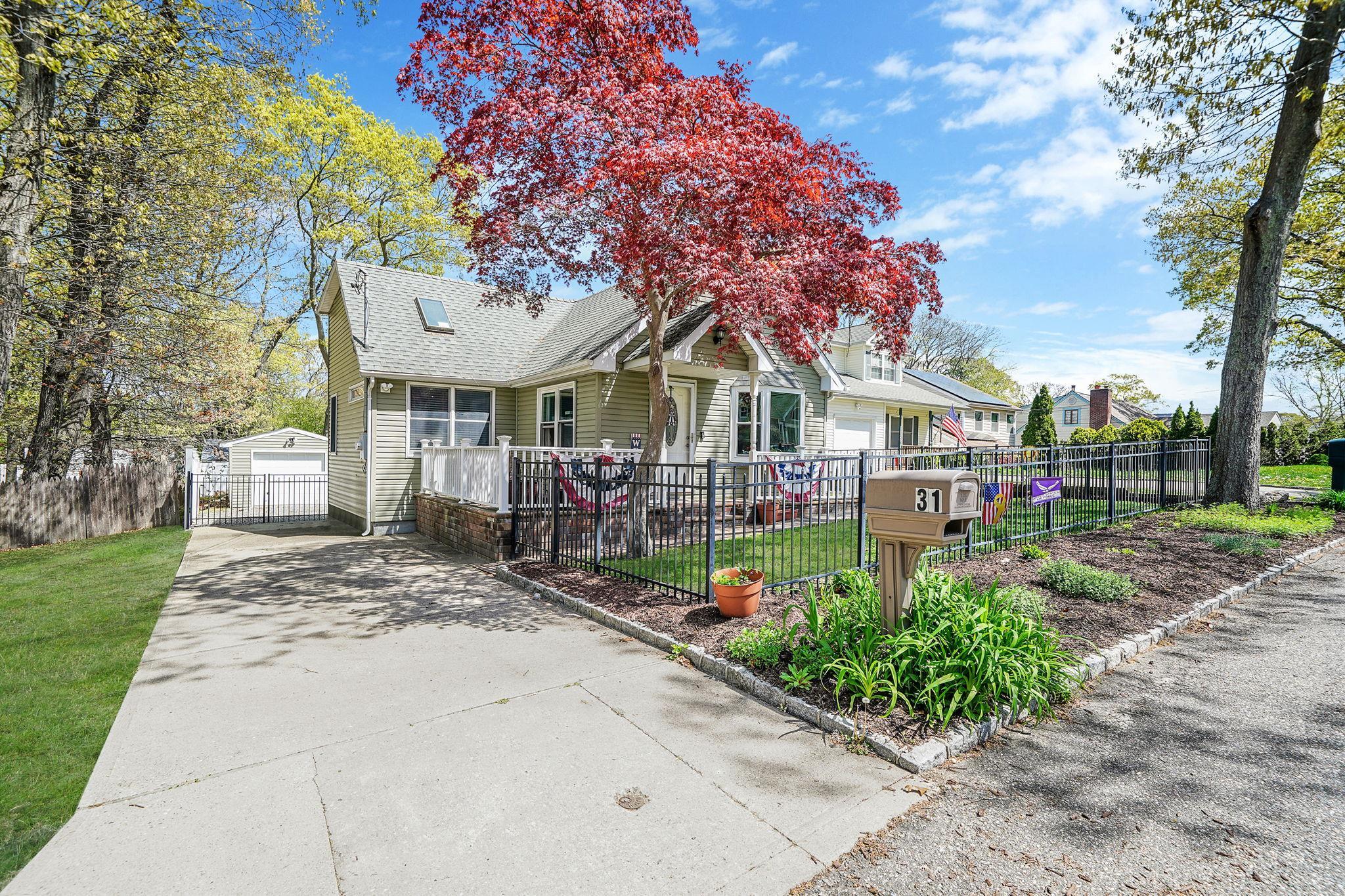 Single Family Beech  Suffolk County, NY 11738, MLS-855535-2