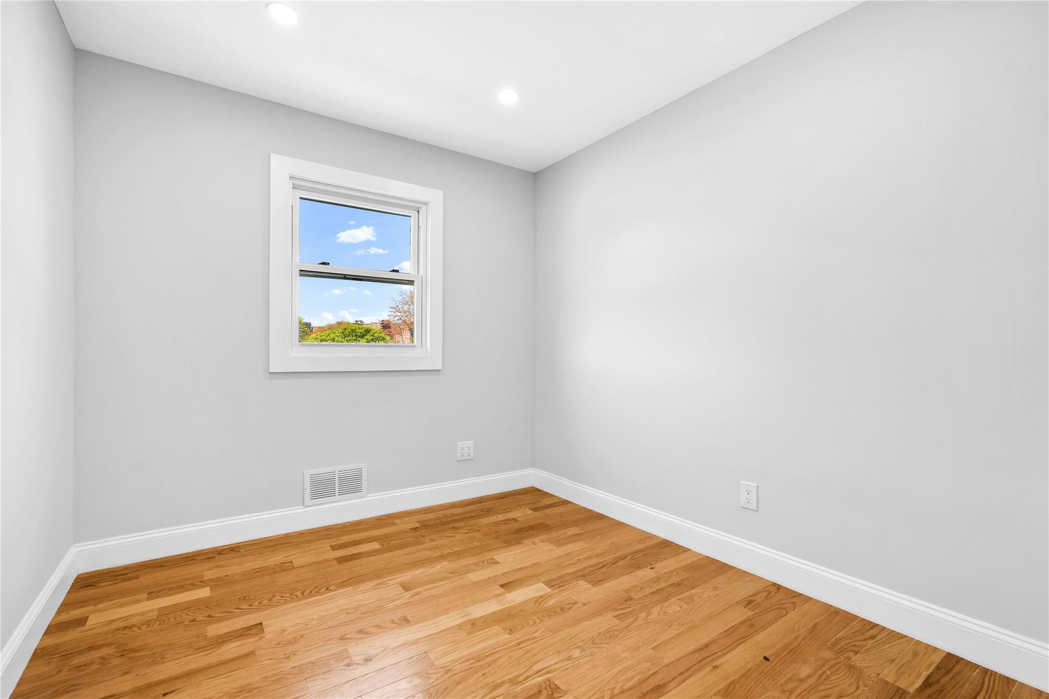 Single Family 134th  Queens, NY 11434, MLS-855537-16