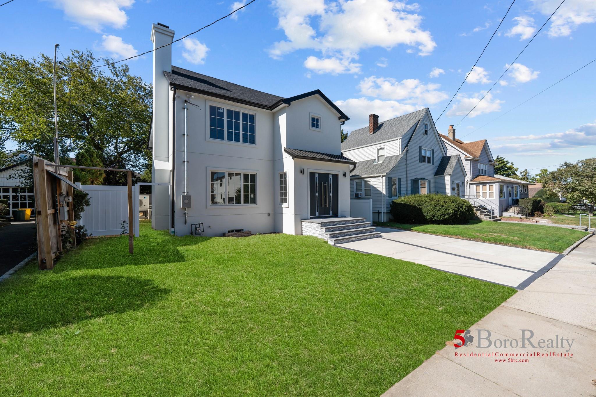 Single Family Bayview  Nassau County, NY 11516, MLS-855563-35