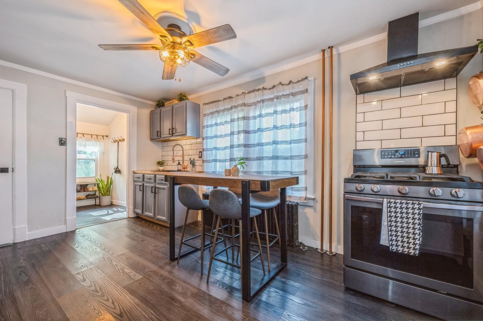 Single Family Summers  Nassau County, NY 11771, MLS-855567-7