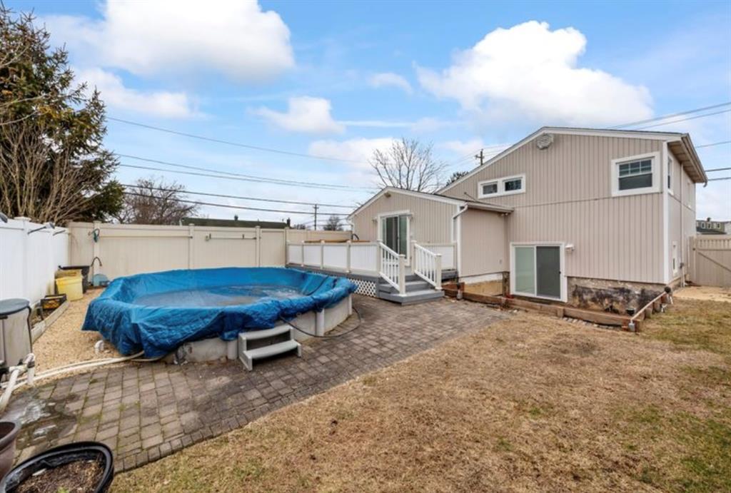 Single Family Graham  Nassau County, NY 11735, MLS-855575-13