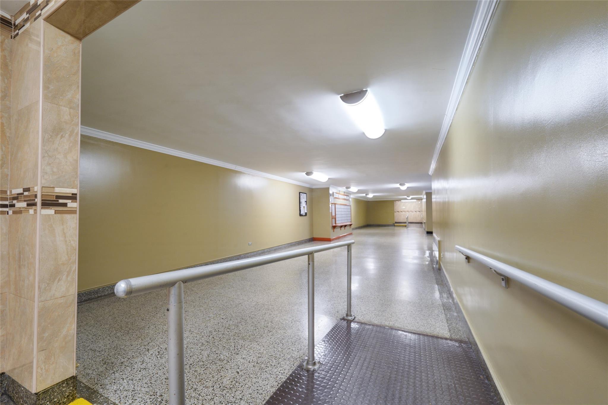 Coop Thieriot  Bronx, NY 10460, MLS-855580-3