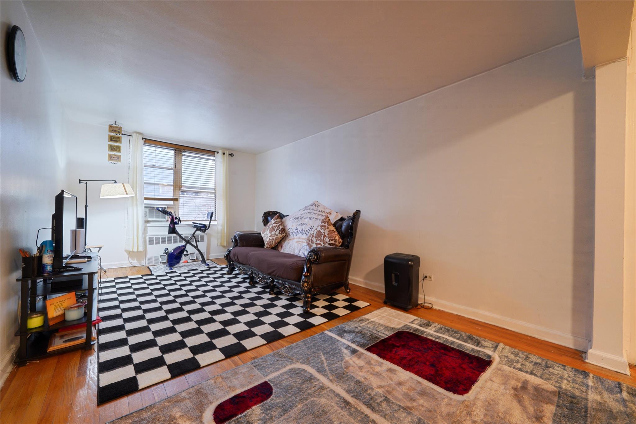 Coop Thieriot  Bronx, NY 10460, MLS-855580-6