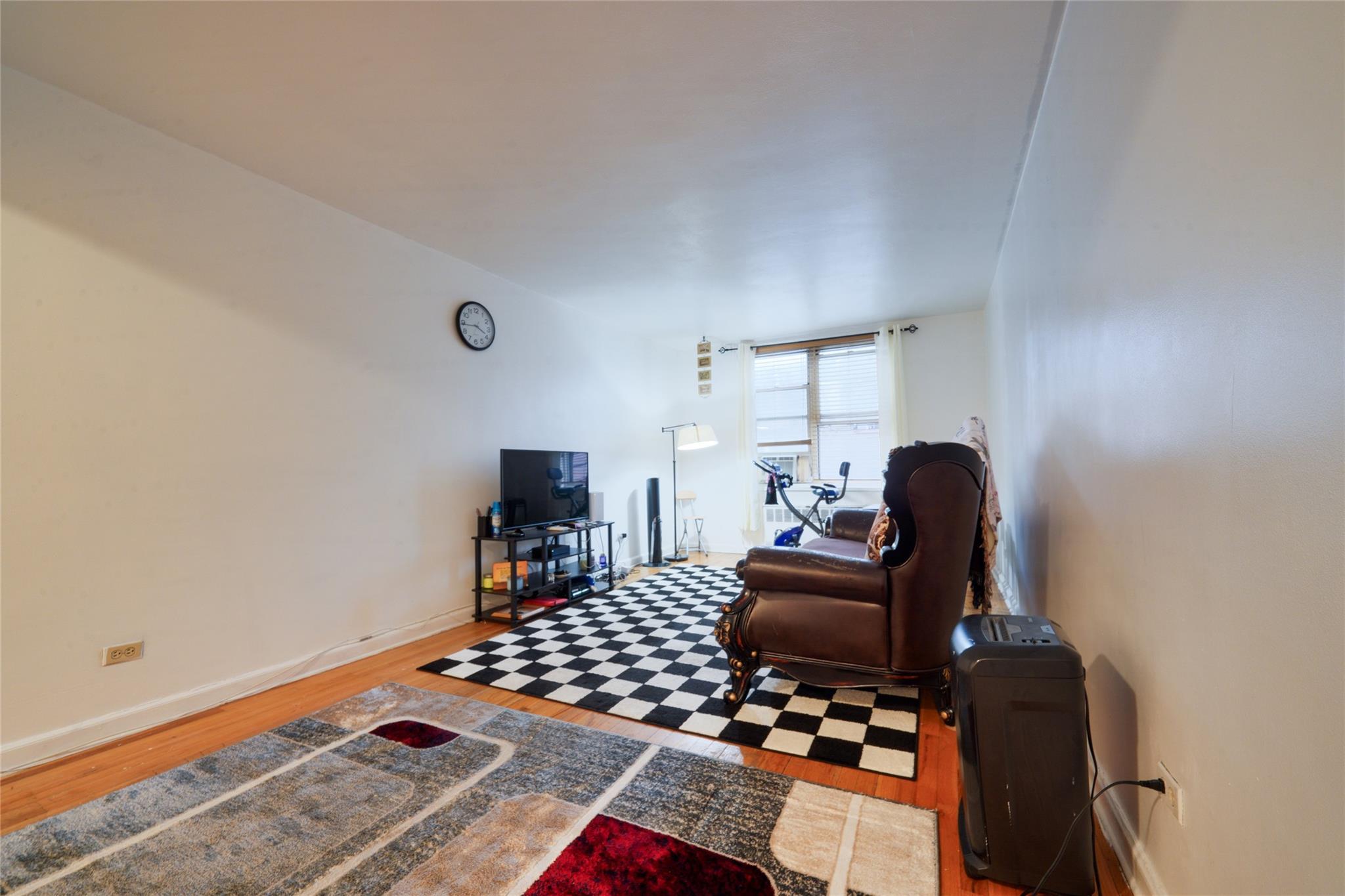 Coop Thieriot  Bronx, NY 10460, MLS-855580-7