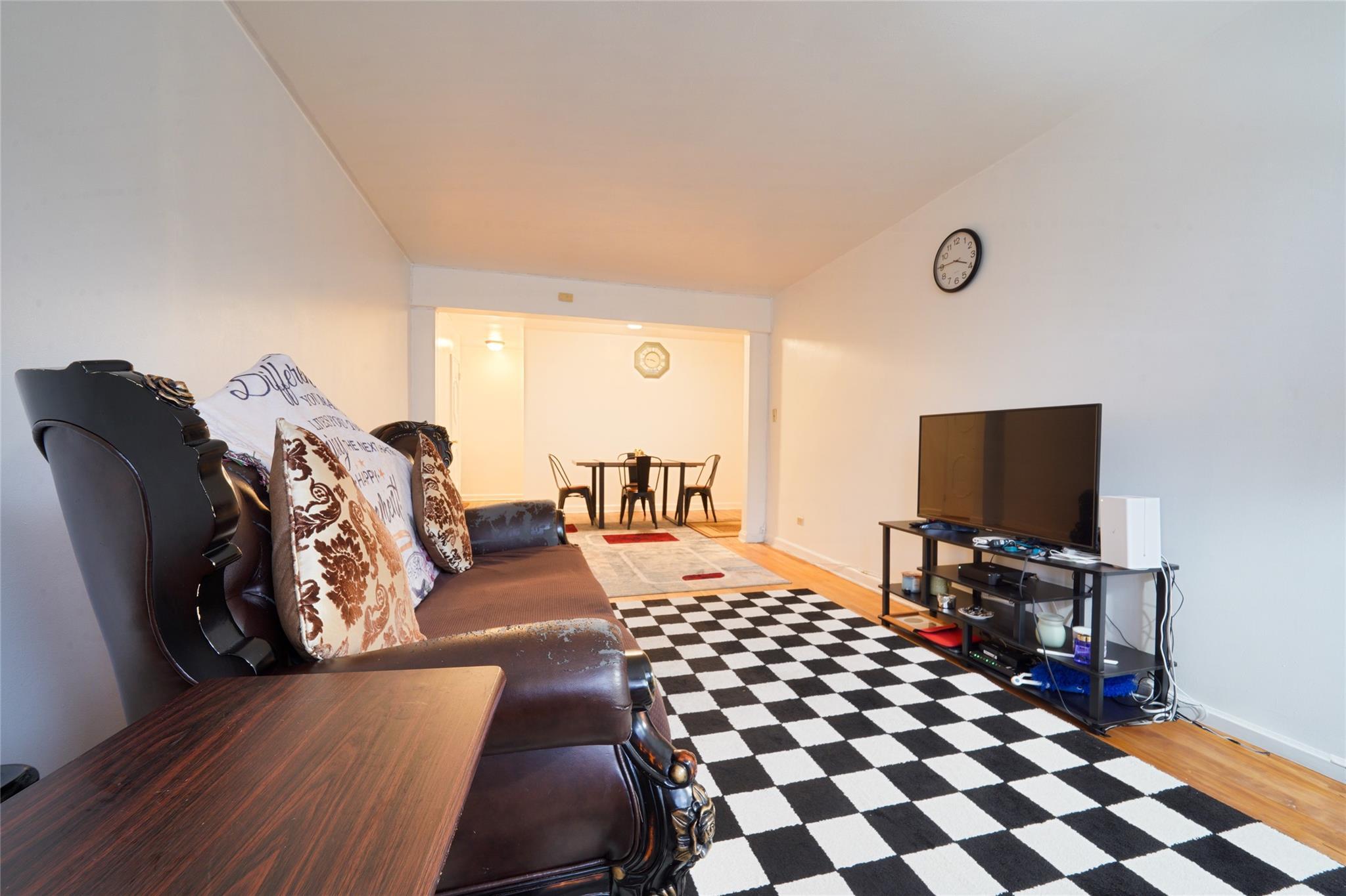 Coop Thieriot  Bronx, NY 10460, MLS-855580-8