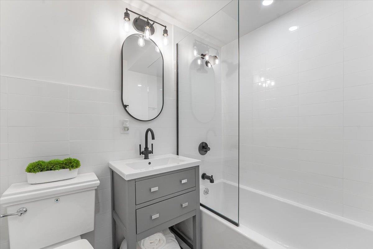 Single Family Hancock  Brooklyn, NY 11233, MLS-855588-21