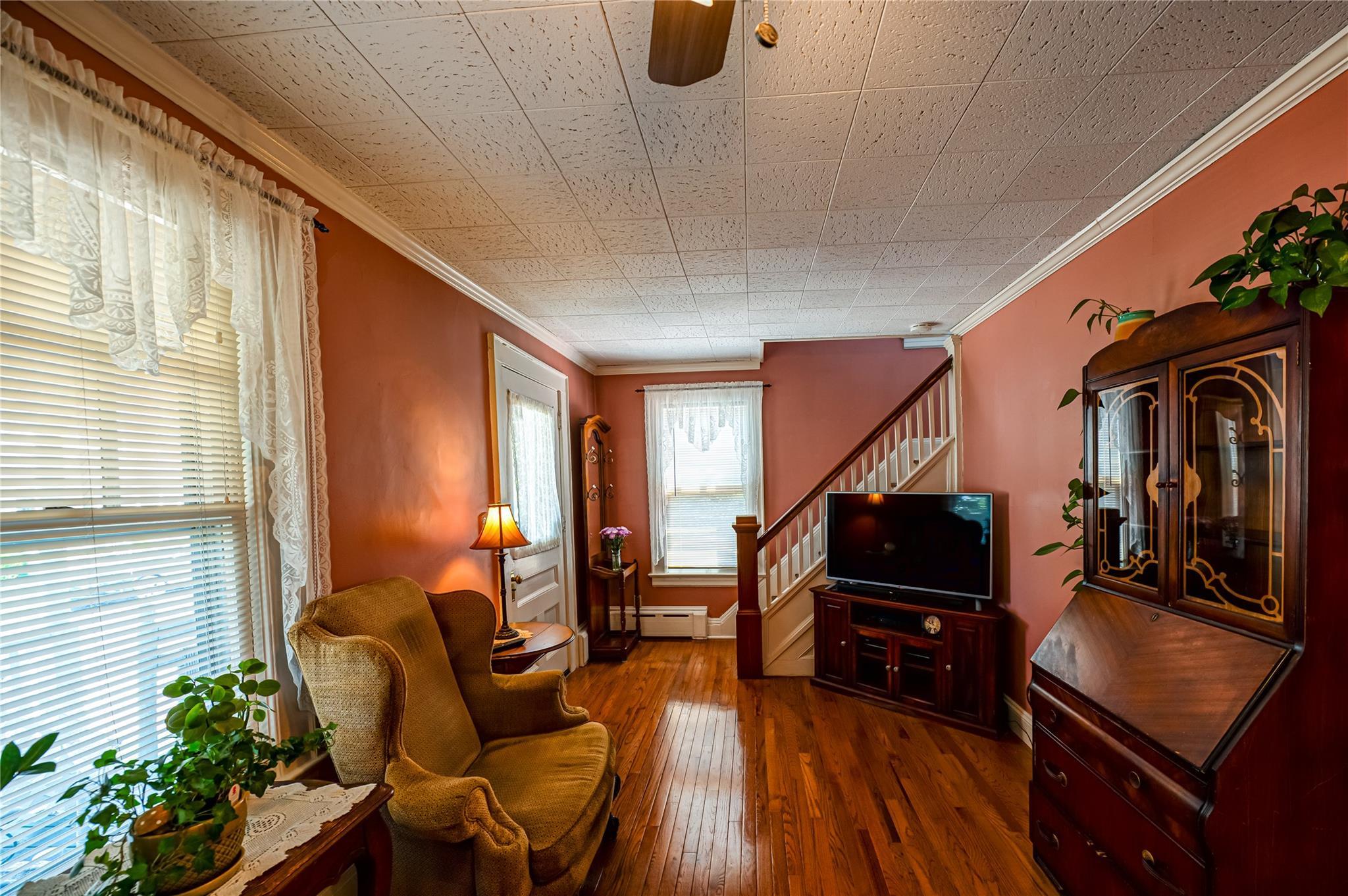 Single Family Linden  Nassau County, NY 11710, MLS-855595-10