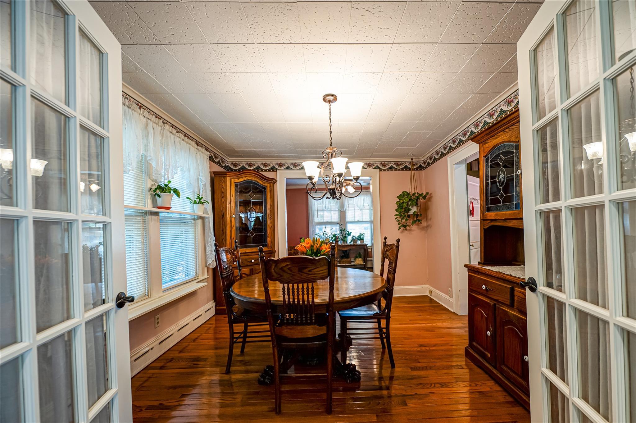 Single Family Linden  Nassau County, NY 11710, MLS-855595-12