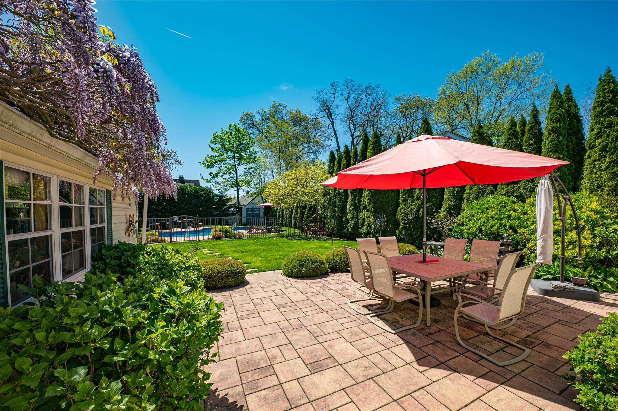 Single Family Linden  Nassau County, NY 11710, MLS-855595-7