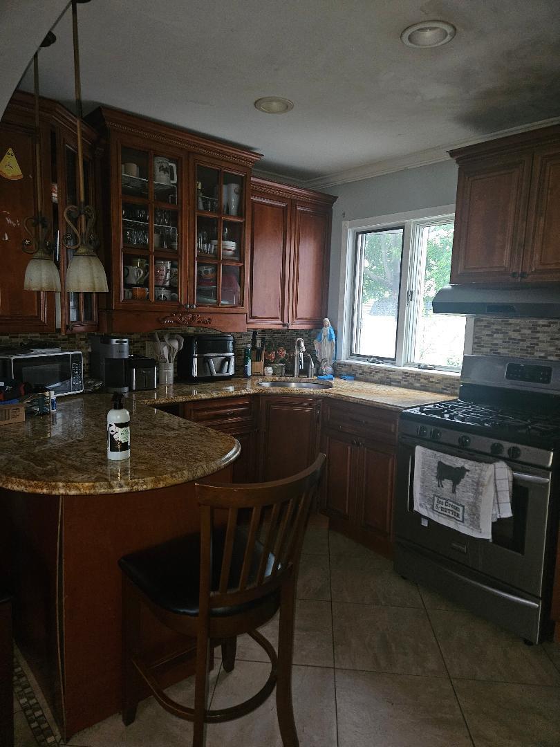 Single Family 17th  Suffolk County, NY 11704, MLS-855598-16