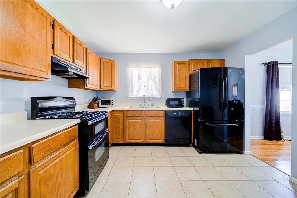 Single Family Hawkins  Dutchess County, NY 12601, MLS-855608-9
