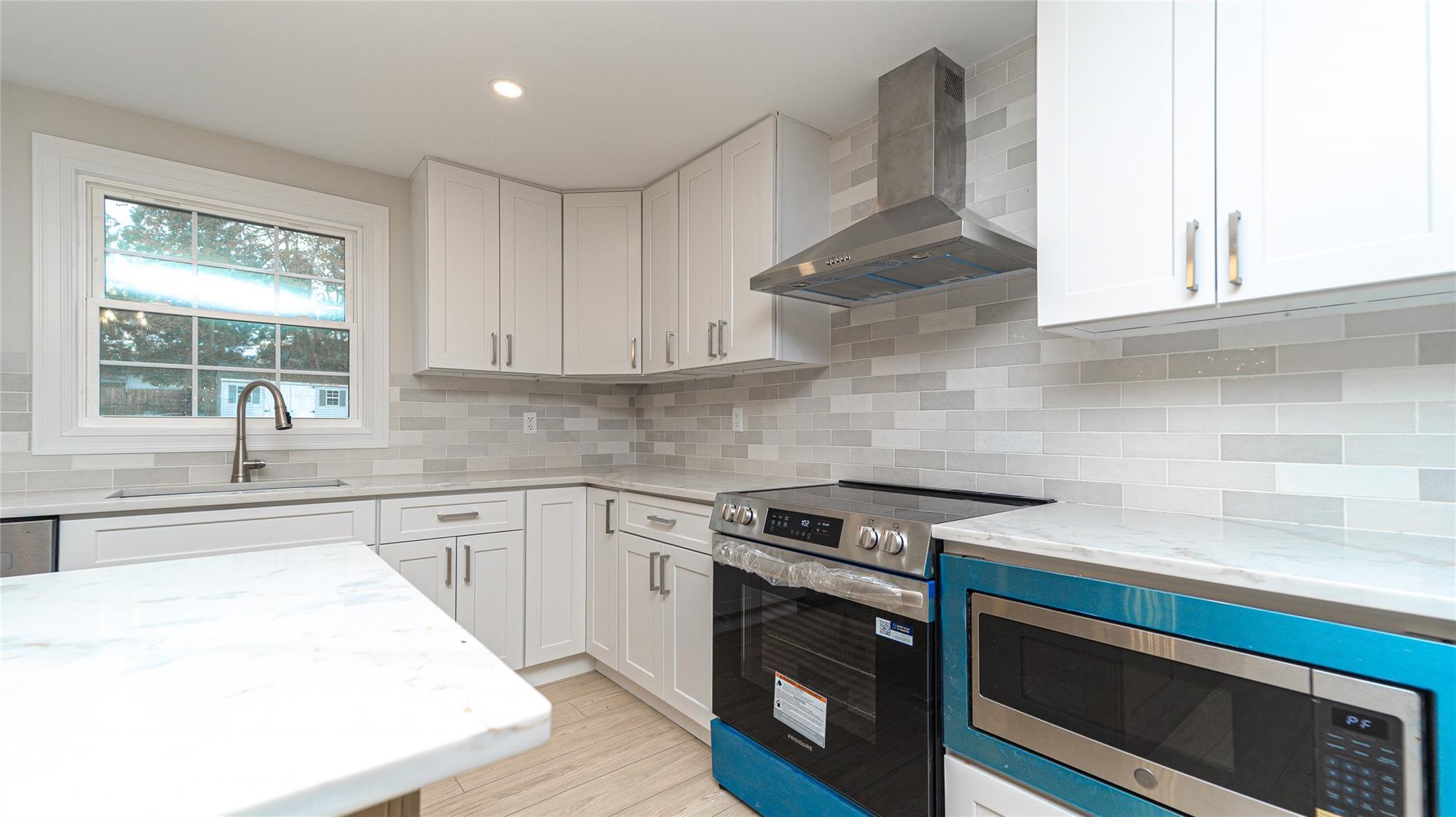Single Family Bristol  Suffolk County, NY 11754, MLS-855610-10