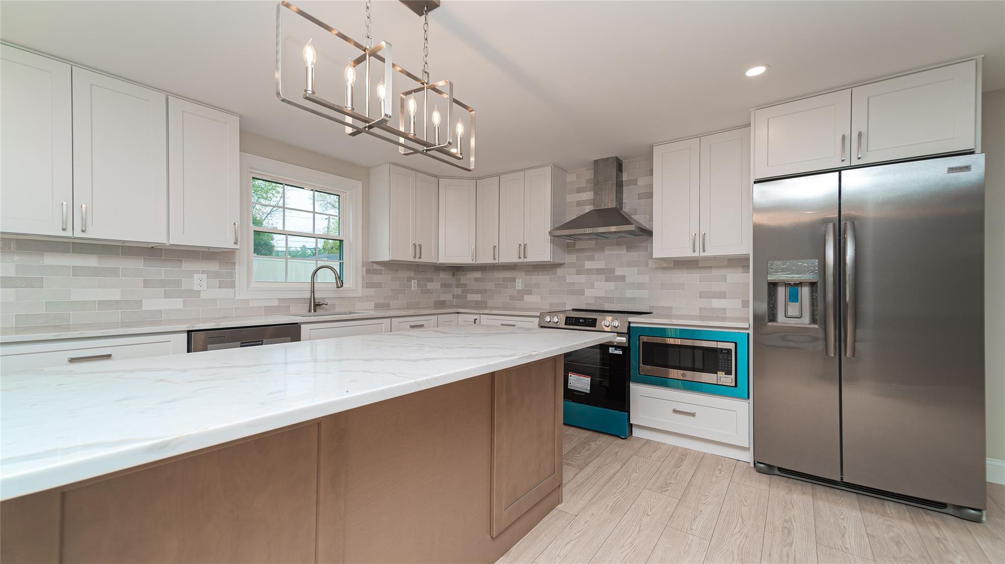 Single Family Bristol  Suffolk County, NY 11754, MLS-855610-8