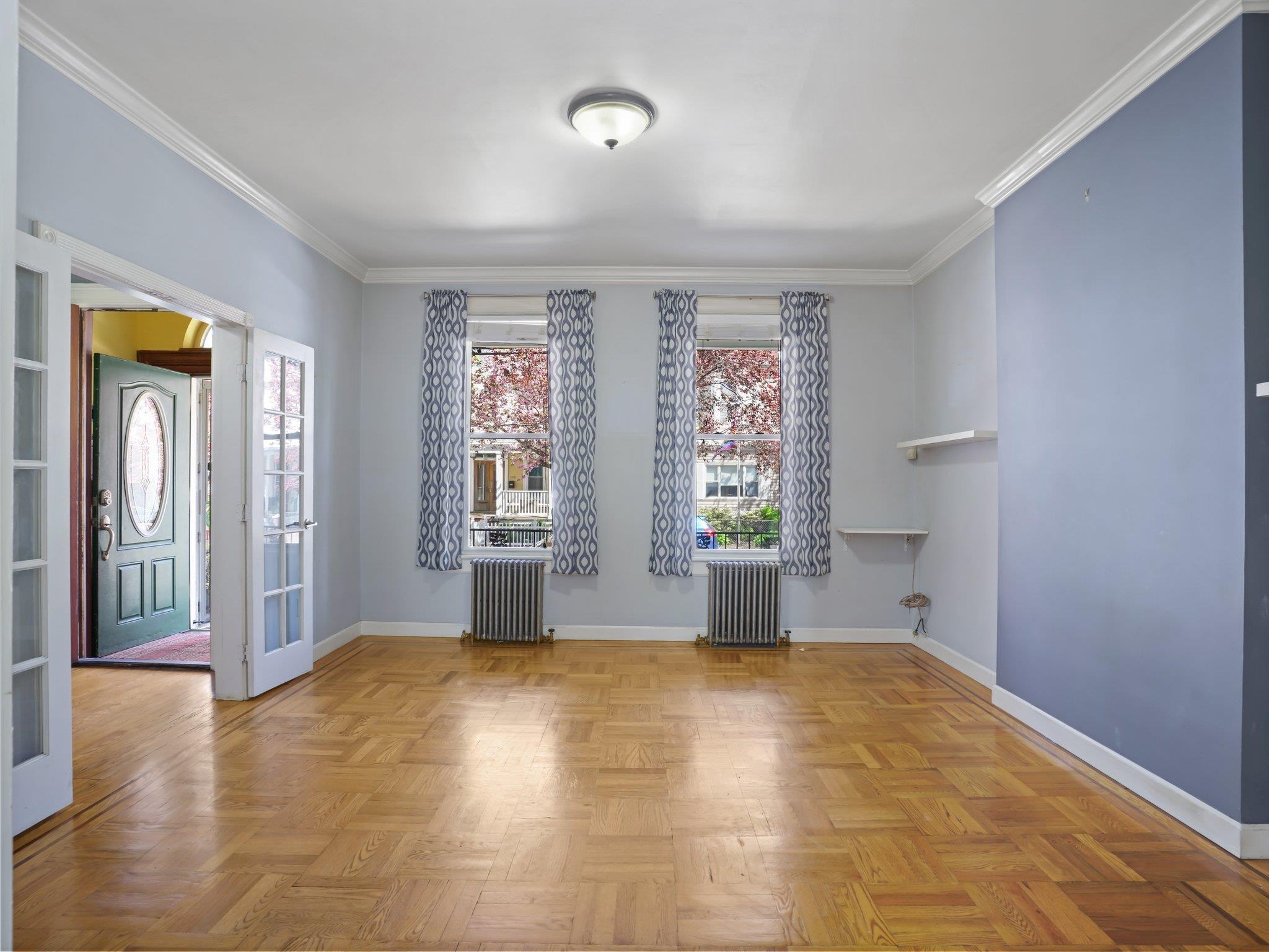 Single Family 239th  Bronx, NY 10470, MLS-855614-10