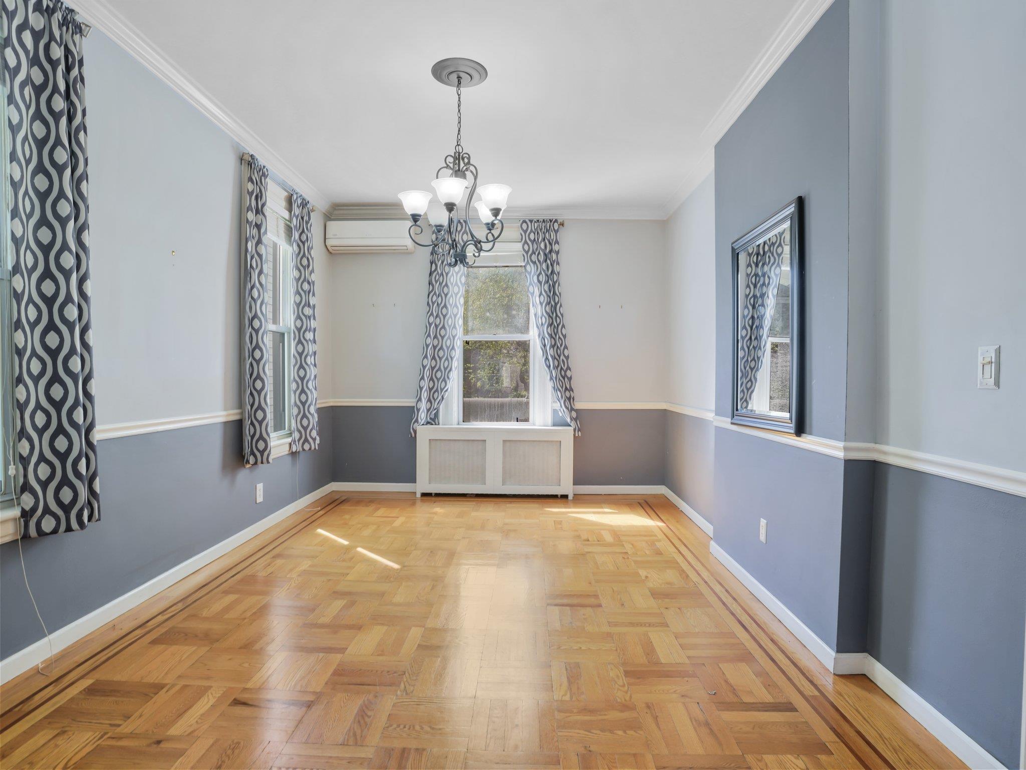 Single Family 239th  Bronx, NY 10470, MLS-855614-13