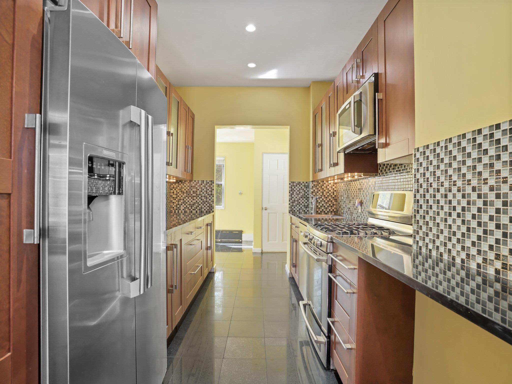 Single Family 239th  Bronx, NY 10470, MLS-855614-16