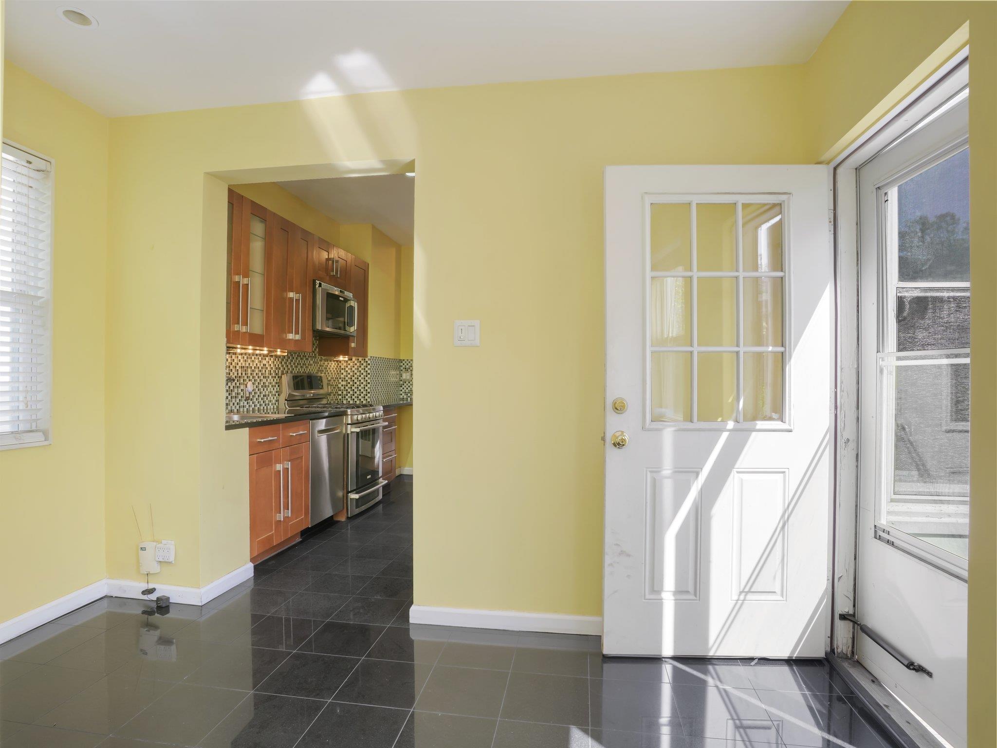 Single Family 239th  Bronx, NY 10470, MLS-855614-21