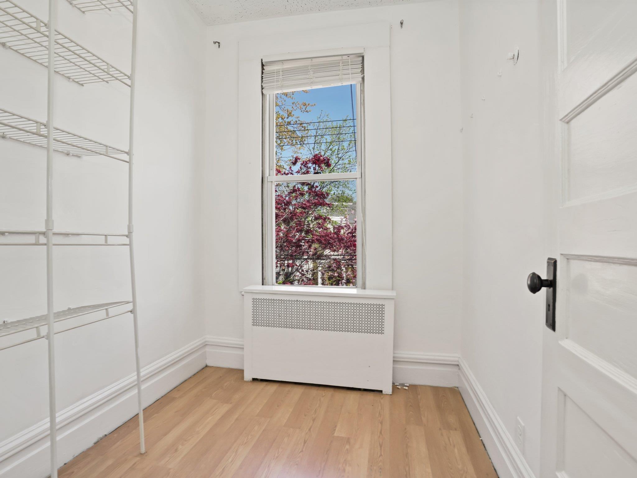 Single Family 239th  Bronx, NY 10470, MLS-855614-32