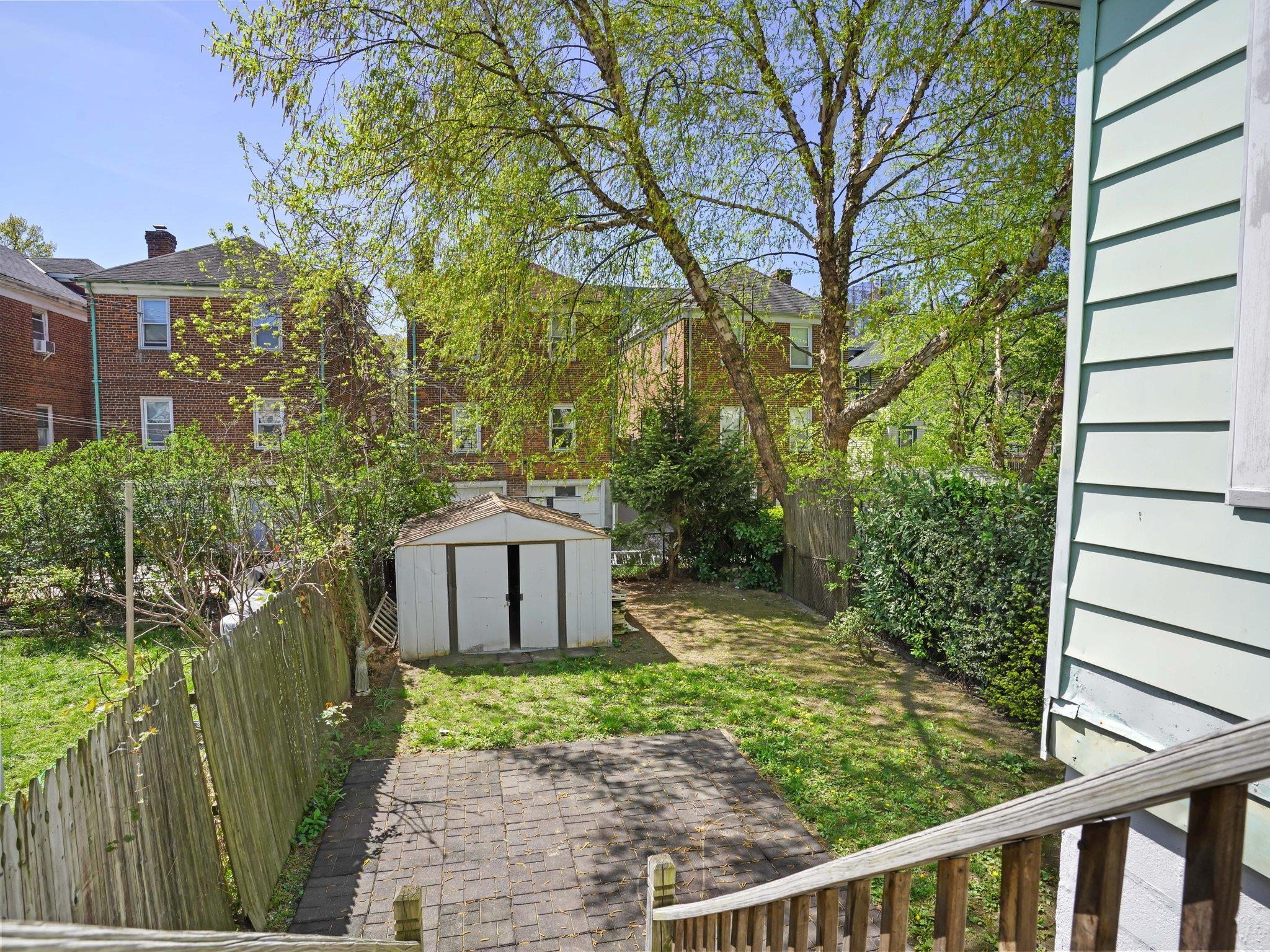 Single Family 239th  Bronx, NY 10470, MLS-855614-40