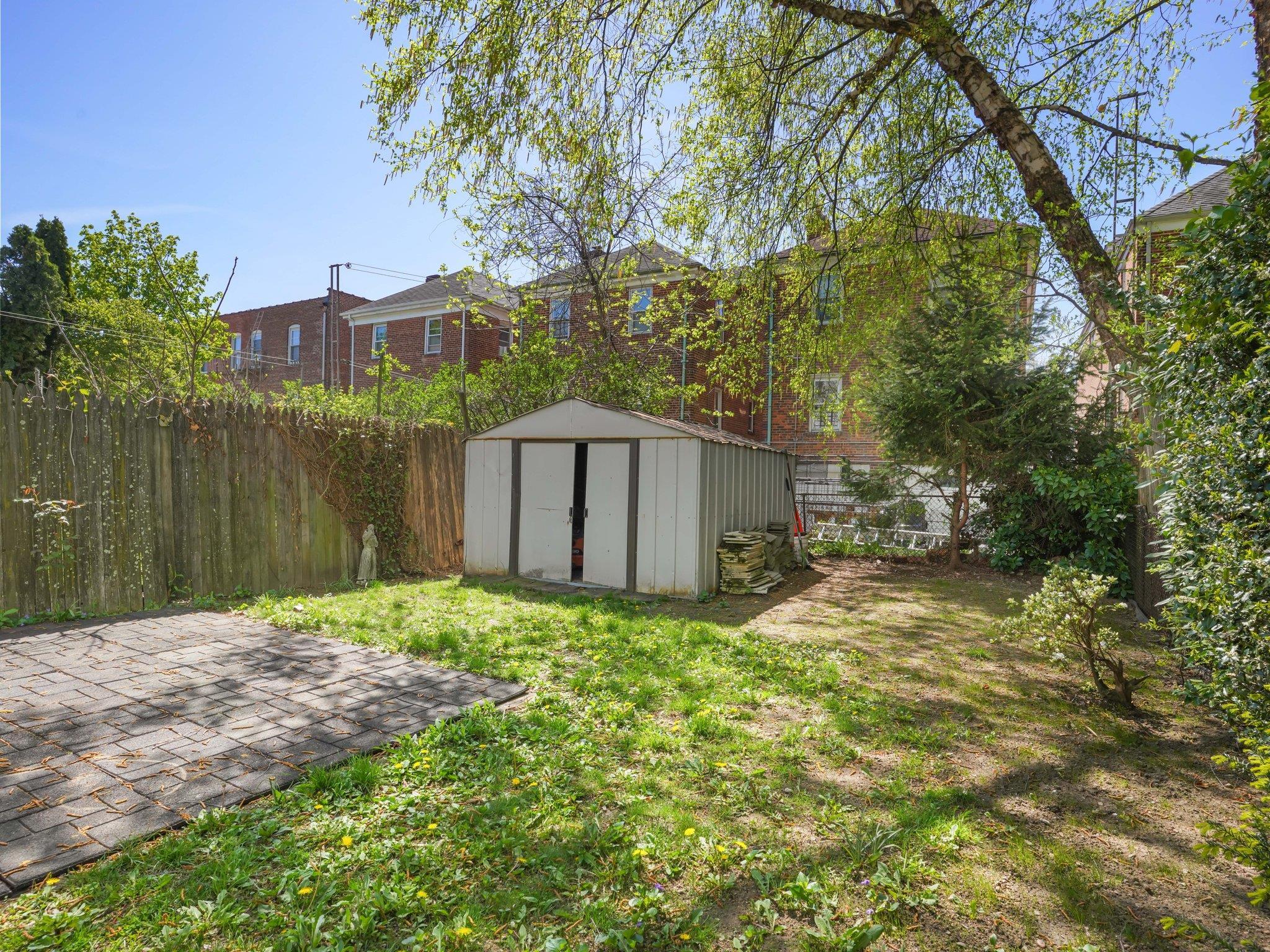 Single Family 239th  Bronx, NY 10470, MLS-855614-41