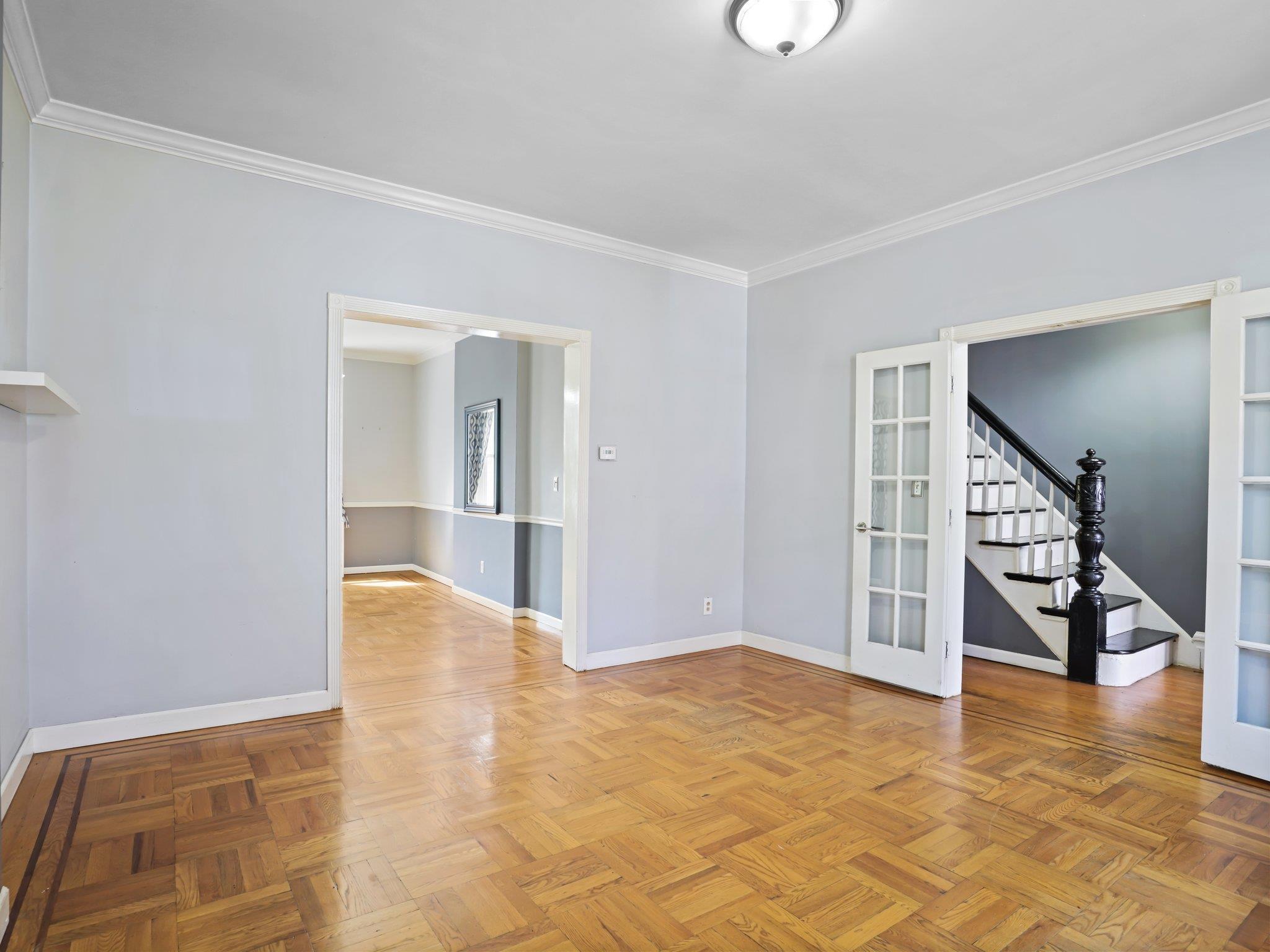 Single Family 239th  Bronx, NY 10470, MLS-855614-9