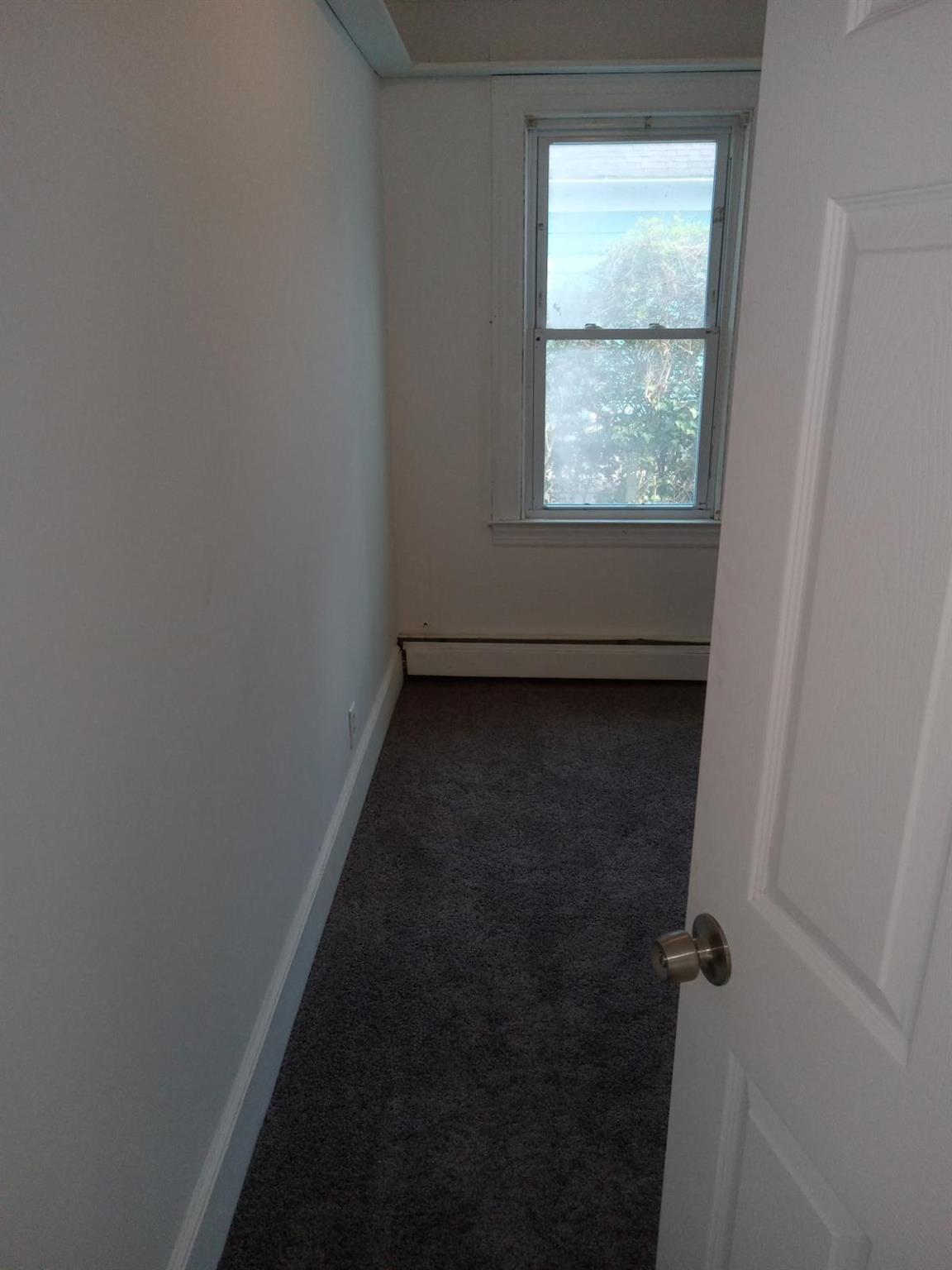 Single Family Oneill  Suffolk County, NY 11706, MLS-855617-5
