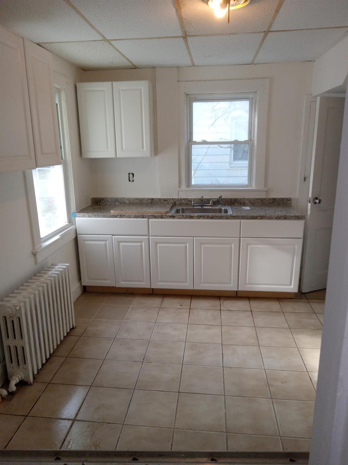 Single Family Oneill  Suffolk County, NY 11706, MLS-855617-7