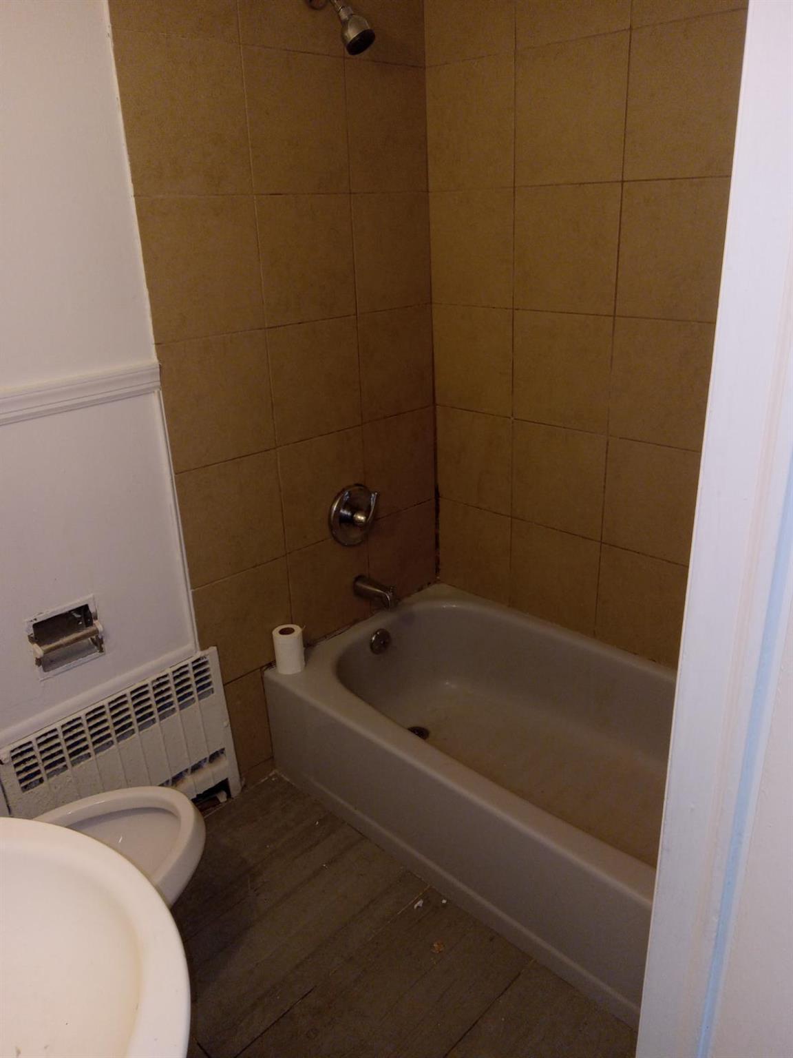 Single Family Oneill  Suffolk County, NY 11706, MLS-855617-9